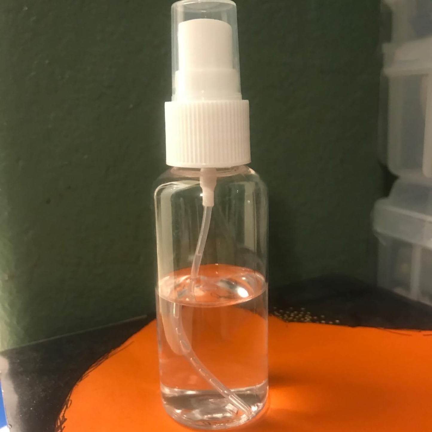 ZEONHAK 50 Pack 4oz Clear Plastic Spray Bottles with Caps, Fine Mist Spray Bottle For Essential Oils, Facial Spray, Hair Spray, Perfumes and Other Liquids, Refillable