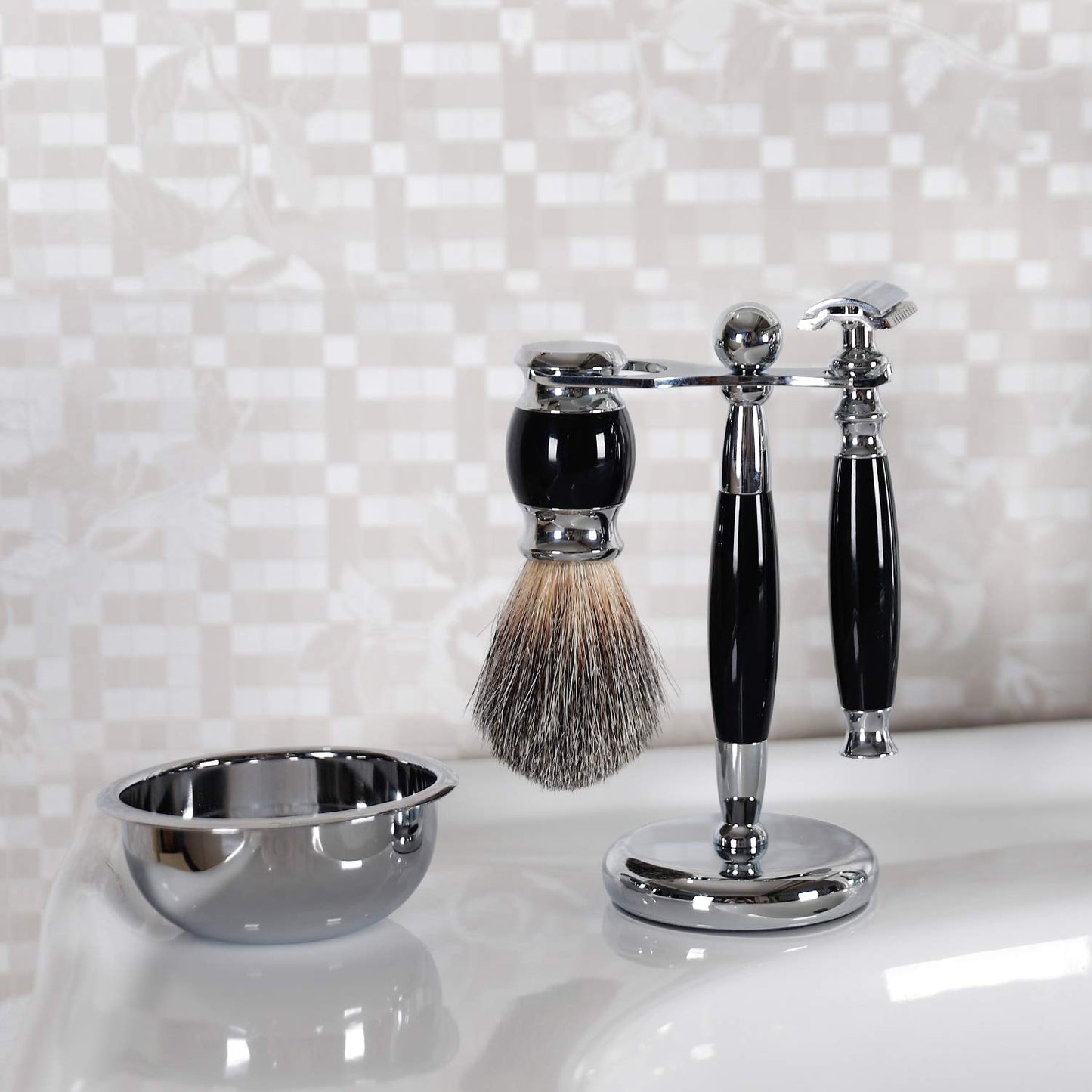 SANWA Deluxe Stainless Steel Shaving Brush Stand Holder for Razor & Brush Weighted Base Black Handle