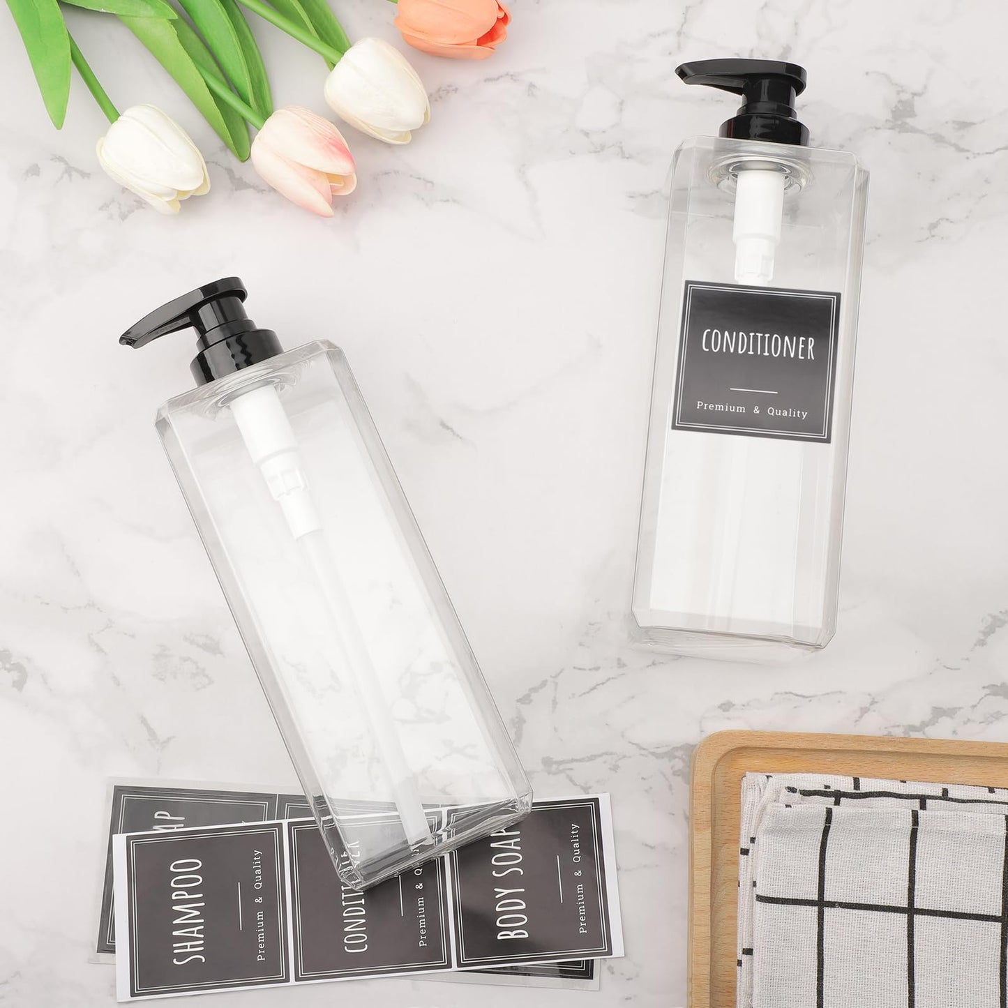 Segbeauty 33.8oz Plastic Soap Dispenser Bathroom, 2pcs Large Capacity Shampoo and Conditioner Dispenser, Square 1000ml Hand Soap Bottle Refillable, Clear Empty Pump Bottles with Waterproof Labels