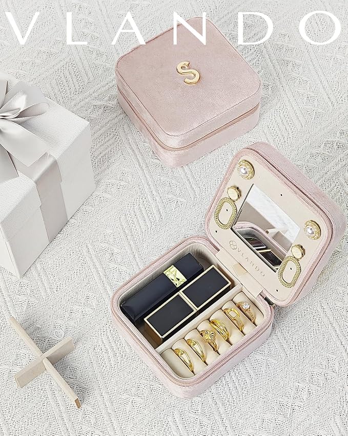 Vlando Travel Jewelry Box for Girls Women, W Initial Jewelry Box for Girls Travel Jewelry Case Jewelry Case Gifts for Women - Letter W, Pink