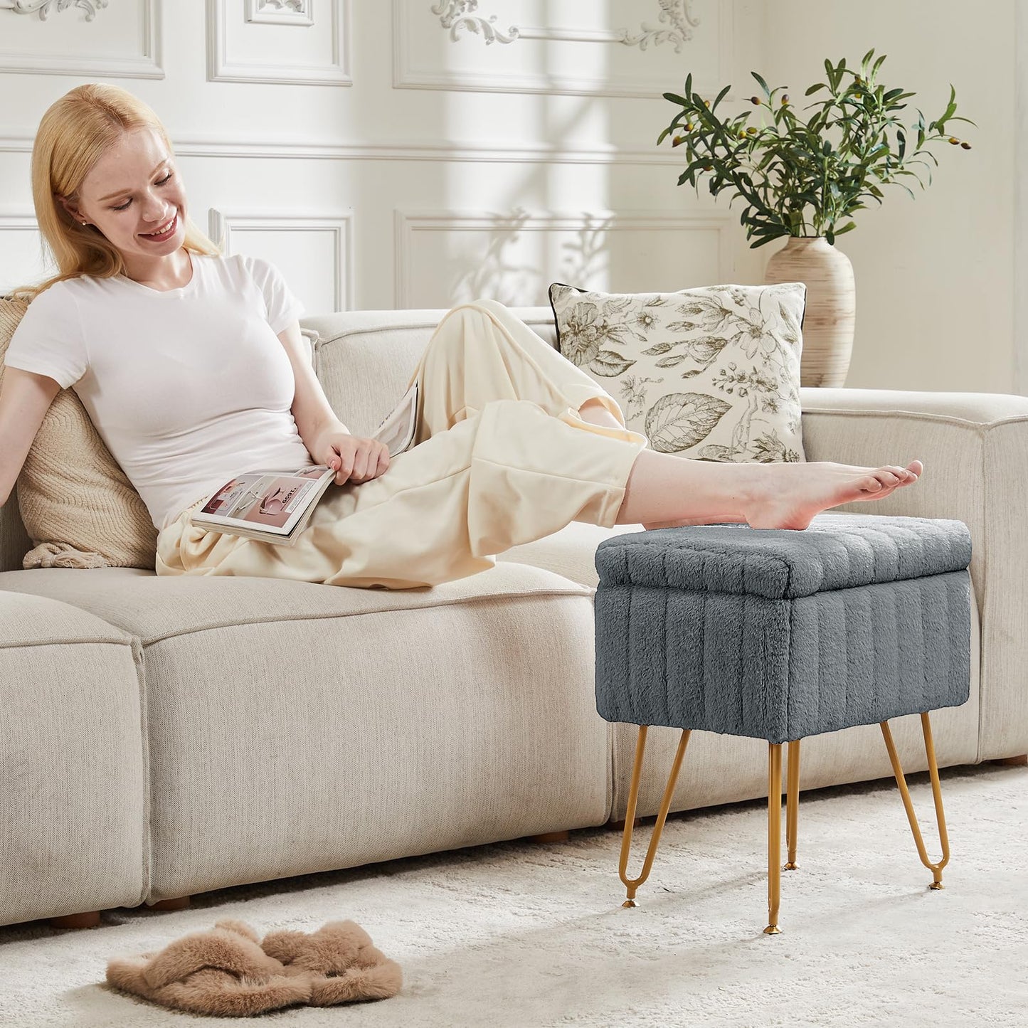 Sweetcrispy Vanity Stool Chair with Storage, 18.9”H x 16”L x 12.2”W Ottoman Chair Faux Fur Soft Padded Makeup Footstools Seat with 4 Metal Legs Anti-Slip Adjustable Feet for Make Up, Grey