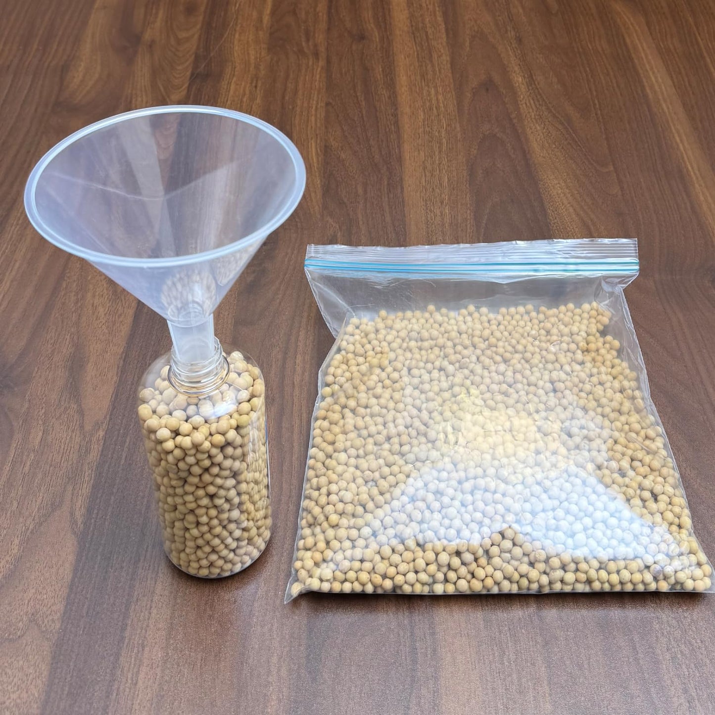 Neehows 10 Pack Clear Plastic Funnels with 4.8" Wide Mouth & 0.75" (1.9cm) Spout - BPA-Free, Heat-Resistant for Kitchen, Science Labs, Oil Changes, DIY Crafts