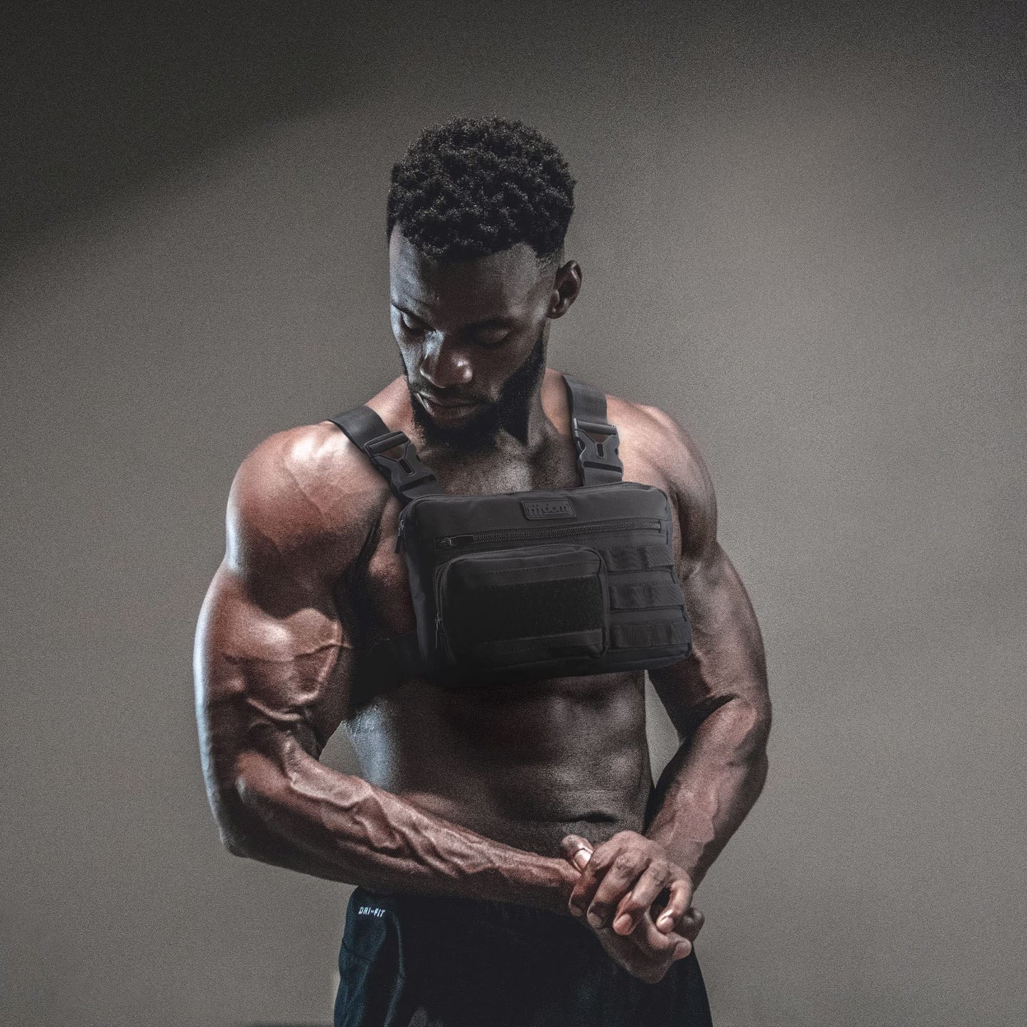 Fitdom Tactical Inspired Lightweight Running Chest Pack For Men With Built-In Phone Holder. A Sports Utility Rig Vest Made For Workouts And Outdoor (Maximum Stability, Blaack)