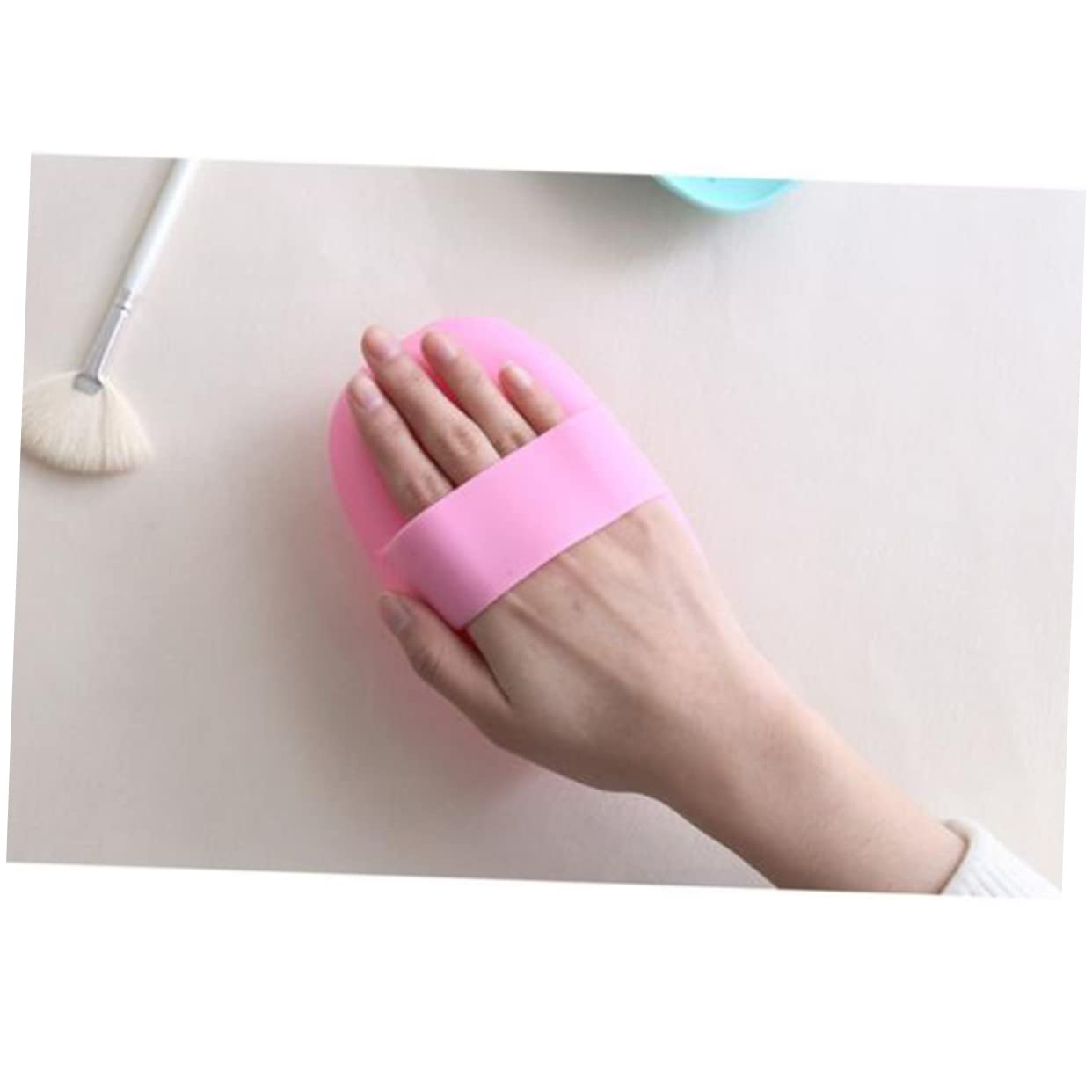 DEARMAMY Silicone Makeup Brush Cleaning Pad Brush Cleaning Plate for Women Handheld Scrubber Board for Easy Washing Water-Fillable Compact Storage 5.98 X 3.54 X 1.18 in