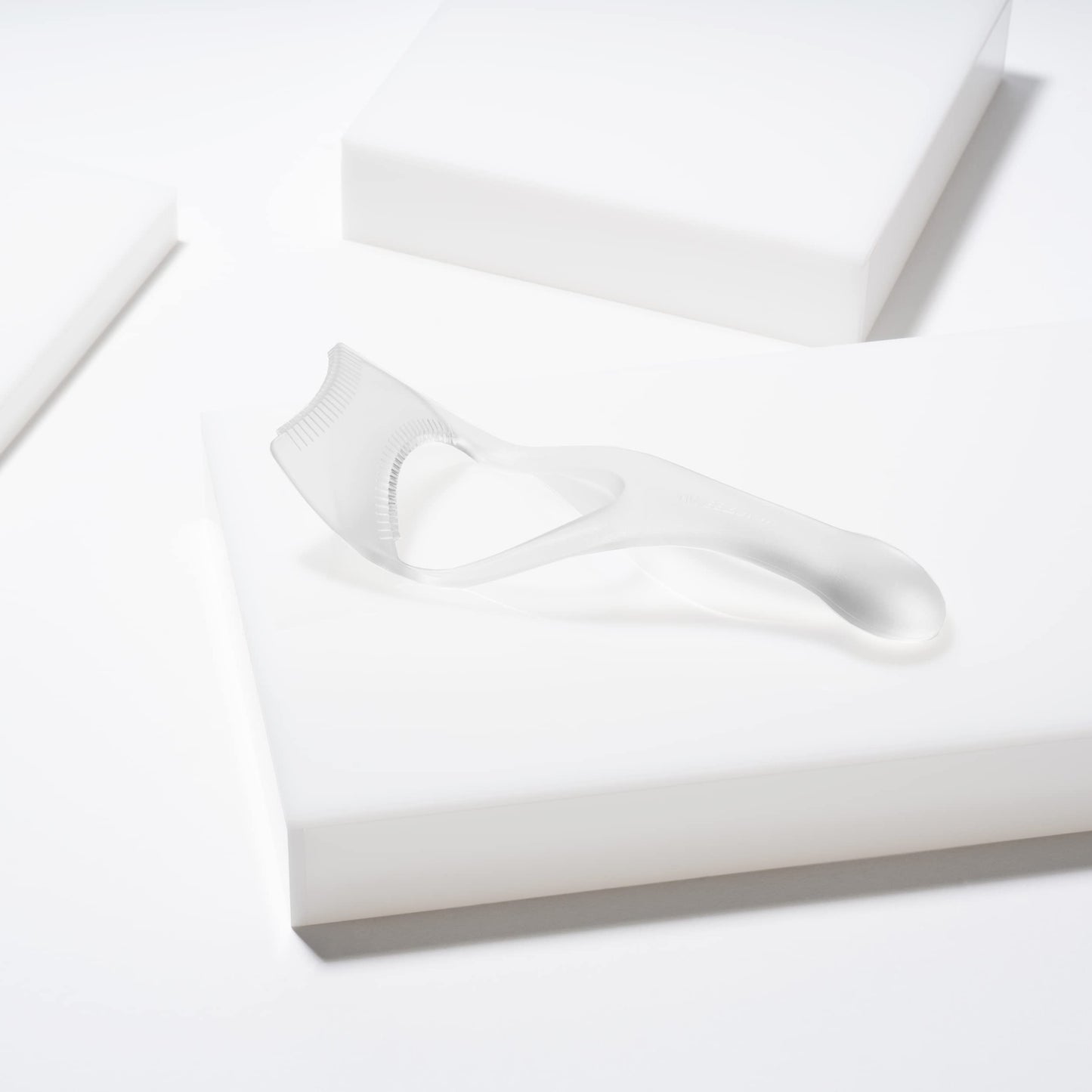 Tweezerman Lash Guard & Comb, Transparent