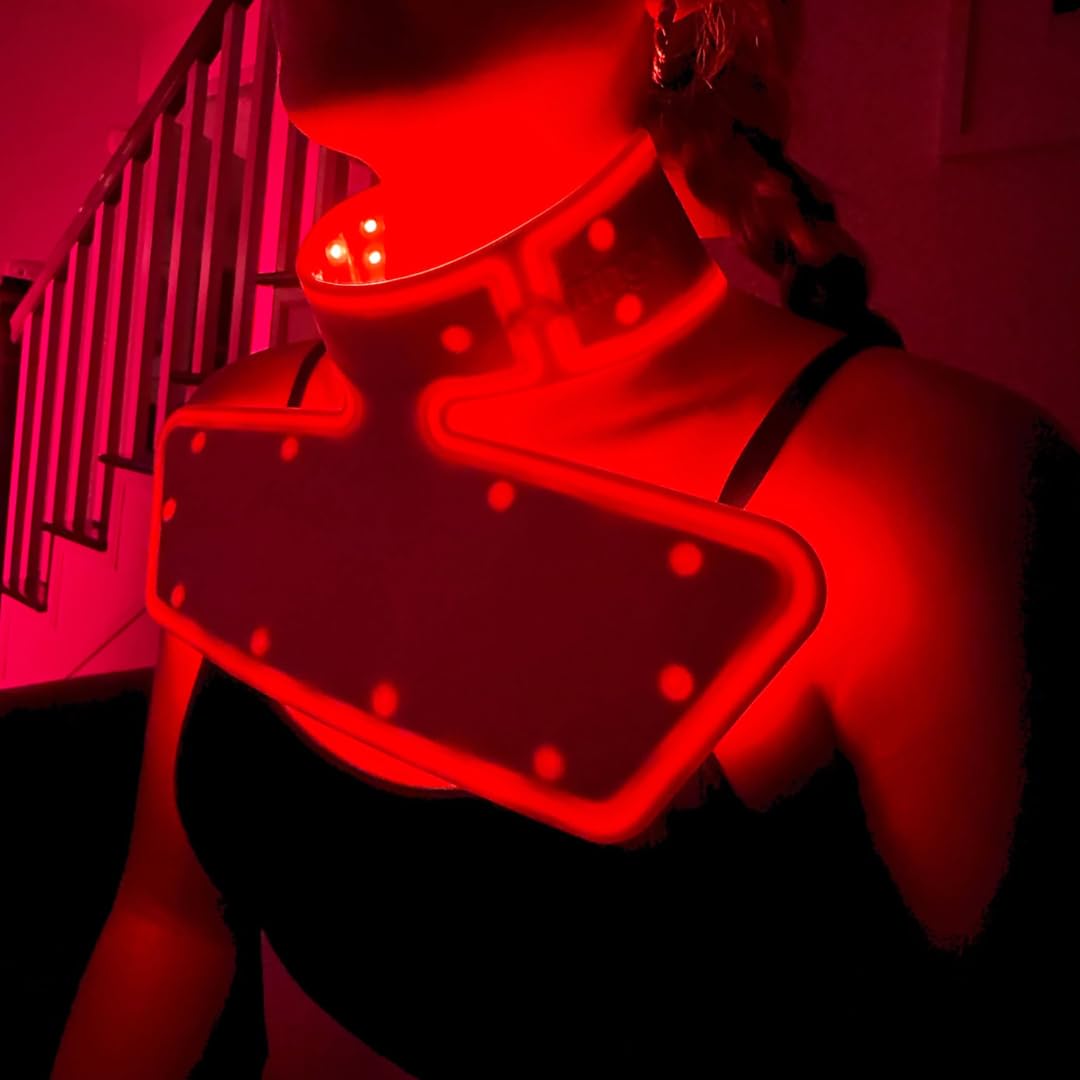 Fringe LED Neck & Chest Mask – Red, Infrared & Blue Light Modes for Skincare Routine