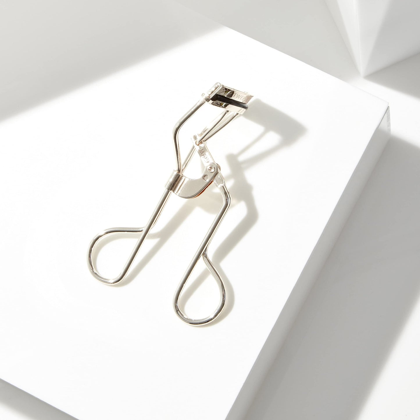 Tweezerman Curl 38 Eyelash Curler for Almond Shaped Eyes, Rose Gold
