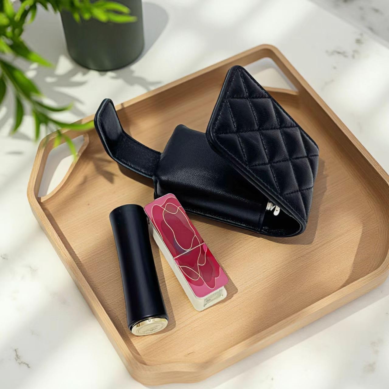AgentMoon Handheld Lipstick Pouch with Mirror,Genuine Leather Lip Balm Case with Clamshell Magnetic Hidden Clasp.Portable Travel Cosmetic Case for Women Gift. 4.1x2.3x1.8 inches (Black Rhombus)