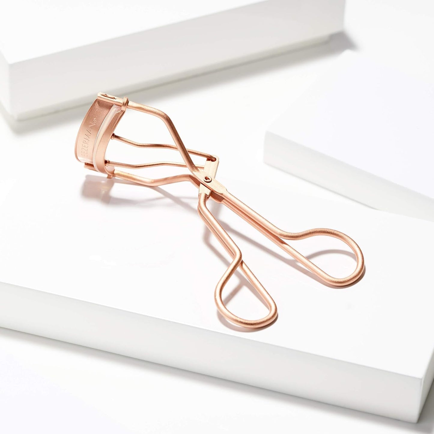 Tweezerman Eyelash Curler for All Eye Shapes with Refill Pads, Rose Gold