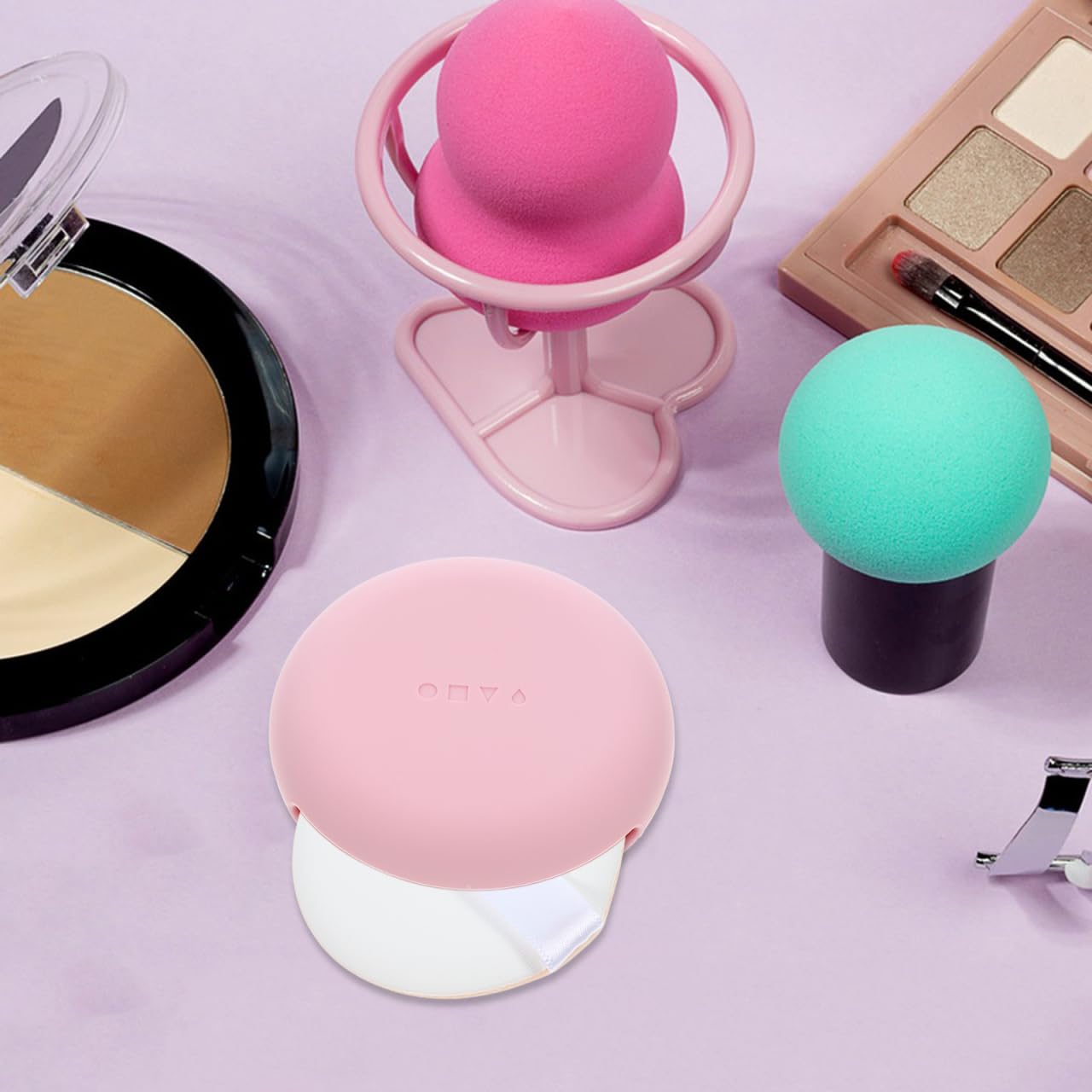 Healeved Travel Powder Puff Case Compact Silicone Makeup Sponge Holder Portable Makeup Puff Storage Box for Women and Girls