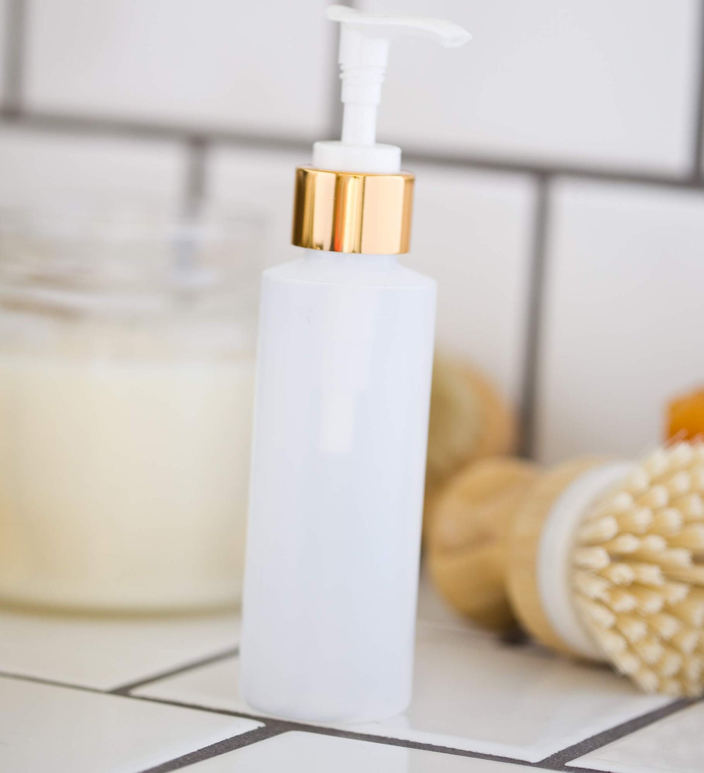 (12 Pack) 4 oz / 120 ml Clear Natural Plastic Squeeze Bottle with Gold Lotion Pump Dispenser + Labels Refillable