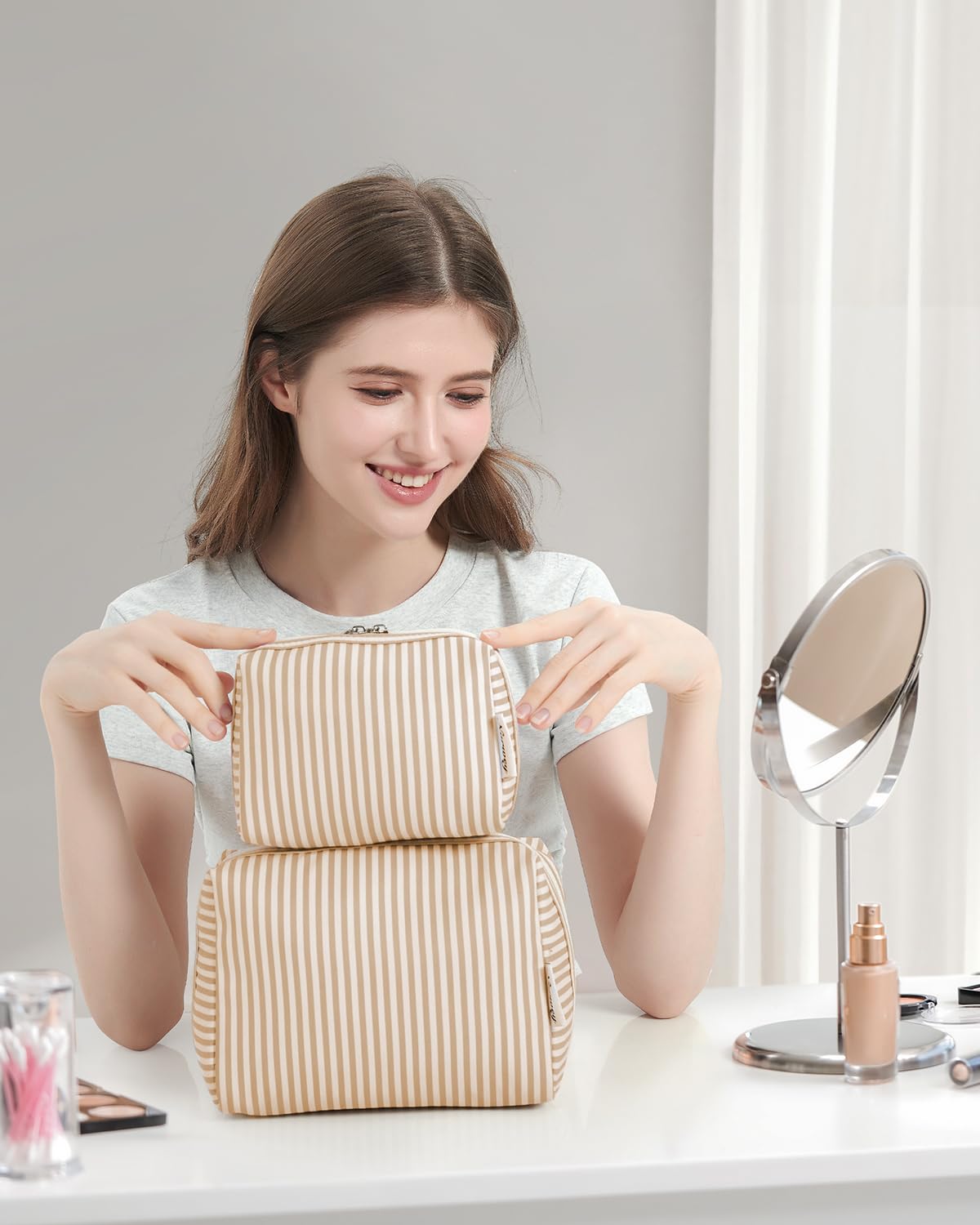 Narwey Striped Makeup Bag Travel Cosmetic Bag Organizer Toiletry Bag Make Up Bags with Compartments for Women Girls (Large,Brown Stripe)