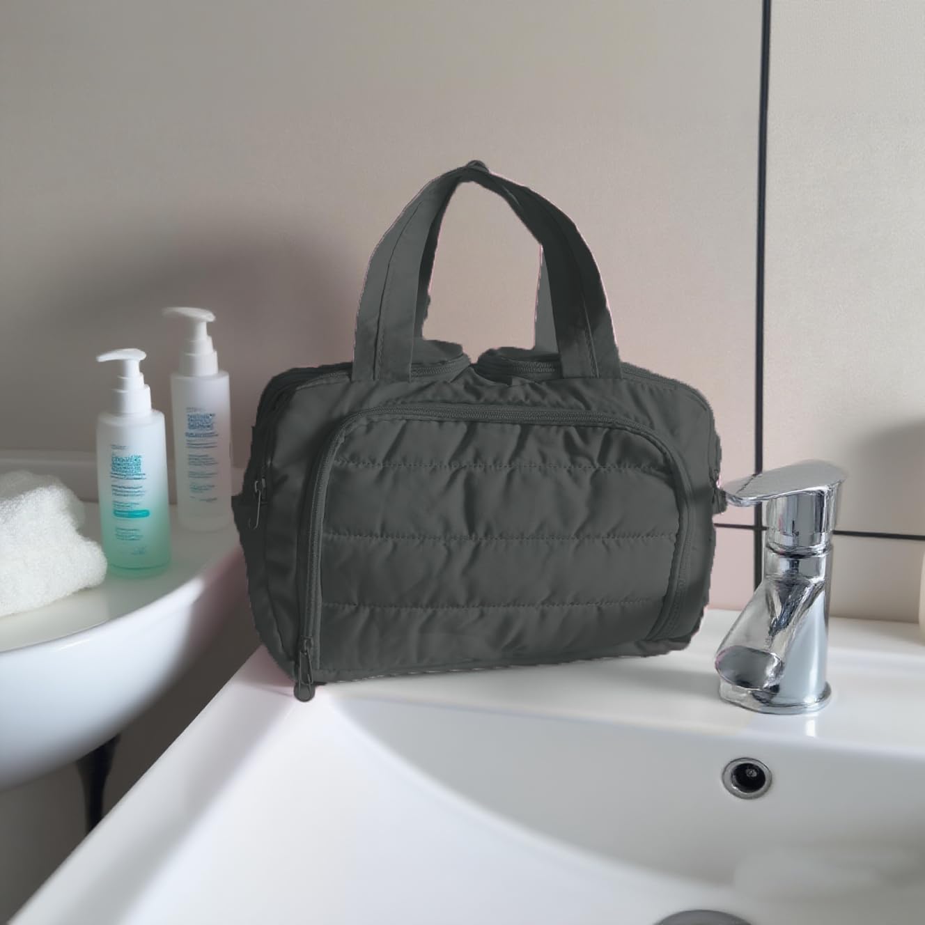 BlrymCrte Women's cosmetic bag storage bag, travel toiletry bag, suitable for storing cosmetics and toiletries, soft and foldable for easy storage (black)