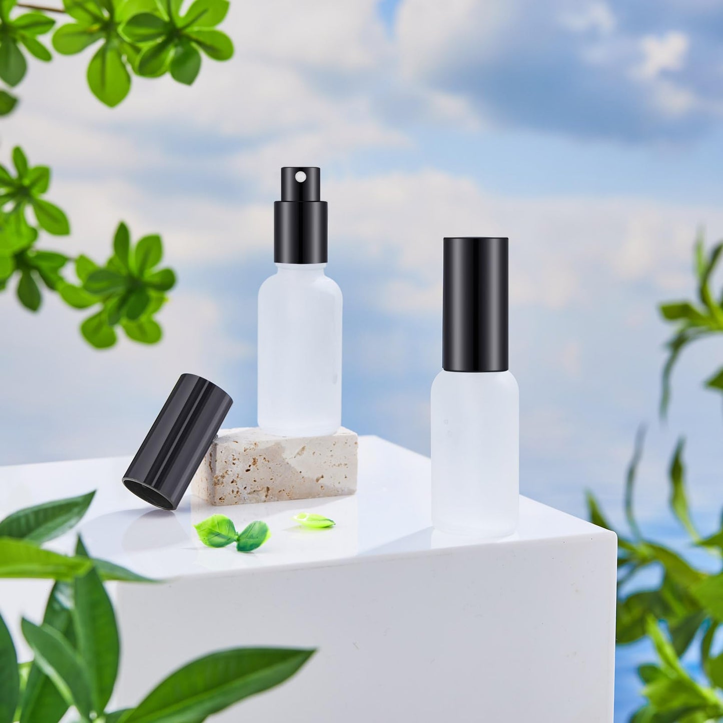 Roshtia 30 Pcs Glass Spray Bottle Clear Empty Bottles Small Refillable Reusable Perfume Bottle with Fine Mist Sprayer Pump for Face Body Travel(1oz,Black)