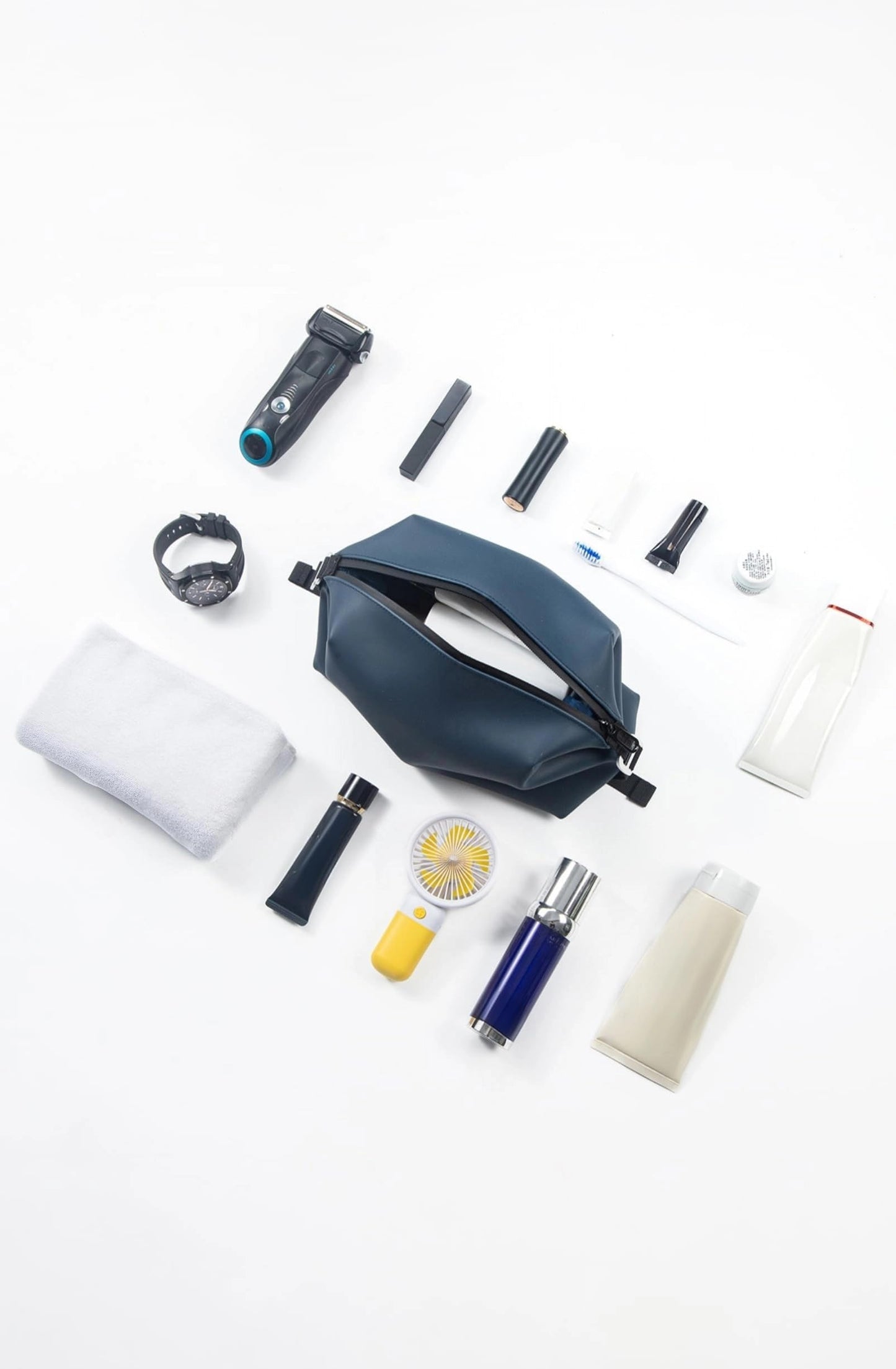 Onbagway 6"x 11" 6L Large Silicone Toiletry Bag,Waterproof Leakproof Foldable Travel Organizer,Dopp Kit Alternative for Men & Women,Navy Bule
