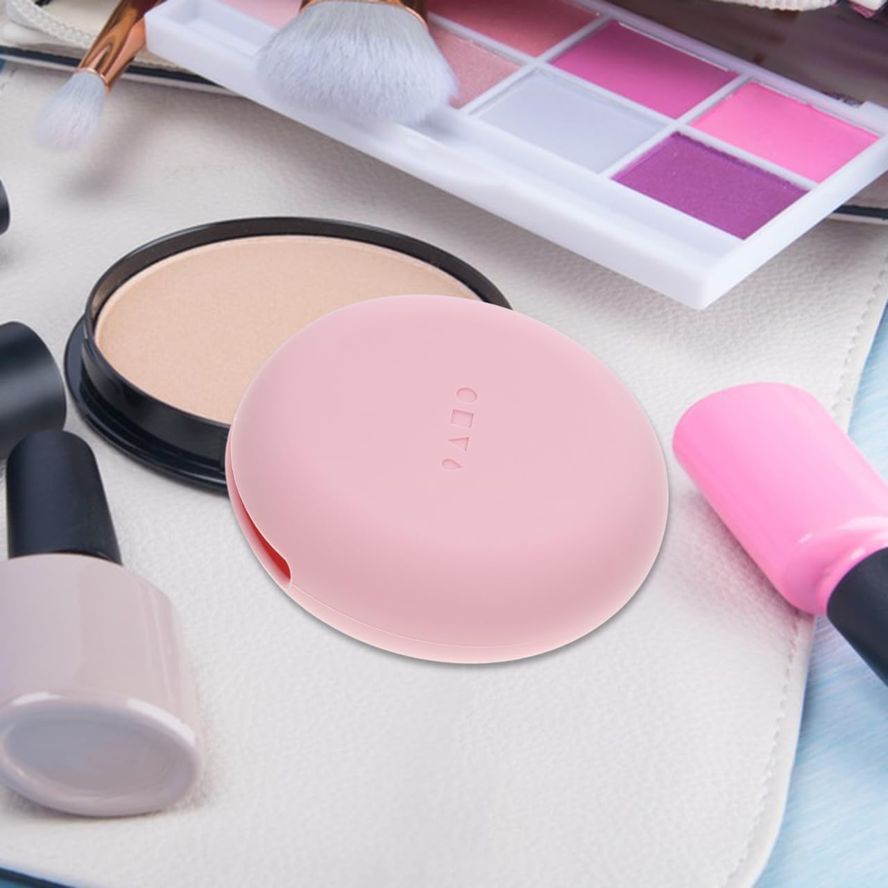Healeved Travel Powder Puff Case Compact Silicone Makeup Sponge Holder Portable Makeup Puff Storage Box for Women and Girls