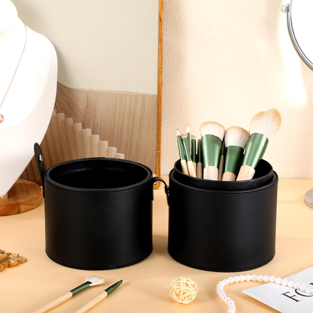 Beaupretty Makeup Brush Holder with Lid Pu Leather Cosmetic Brush Holder Portable Makeup Storage Tube Travel Case 7.91 X 5.19 X 5.19 in