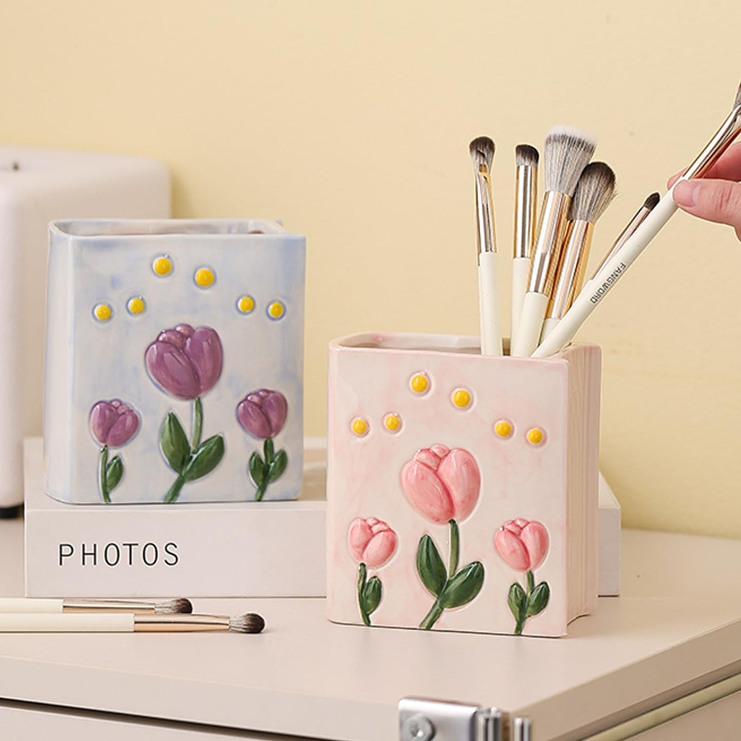 Busnos Book Vase Flower Pencil Cup Pen Holder For Office Desk Decorative Books Blue Flower Vase Cute Toothbrush Holders Home Decor Teacher Book Gifts for Women Small Makeup Brushes Holder