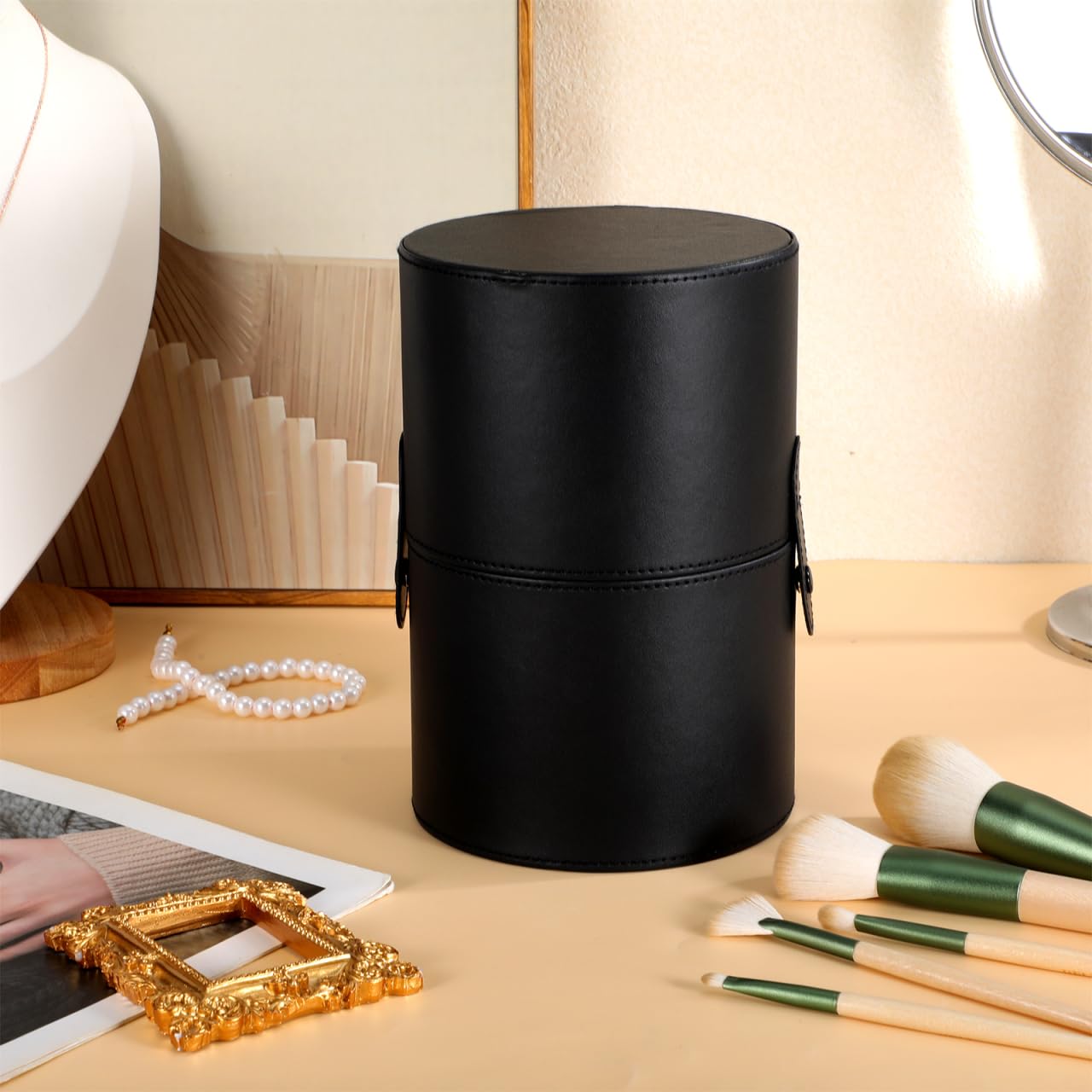 Beaupretty Makeup Brush Holder with Lid Pu Leather Cosmetic Brush Holder Portable Makeup Storage Tube Travel Case 7.91 X 5.19 X 5.19 in