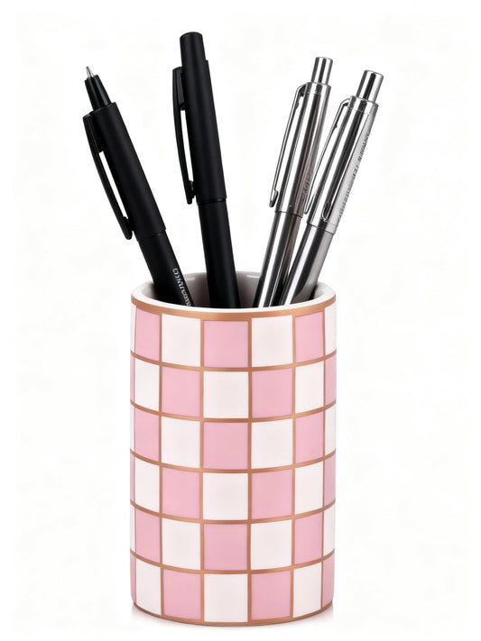 XYQXYQ Ceramic Checkered Pen Holder For Desk,Cute Stand Black And White Pencil Cup,Durable Ceramic Pencil Cup, Decorative Makeup Brush Holder Cup, Stationery Holder for Office, School, Home (Pink)