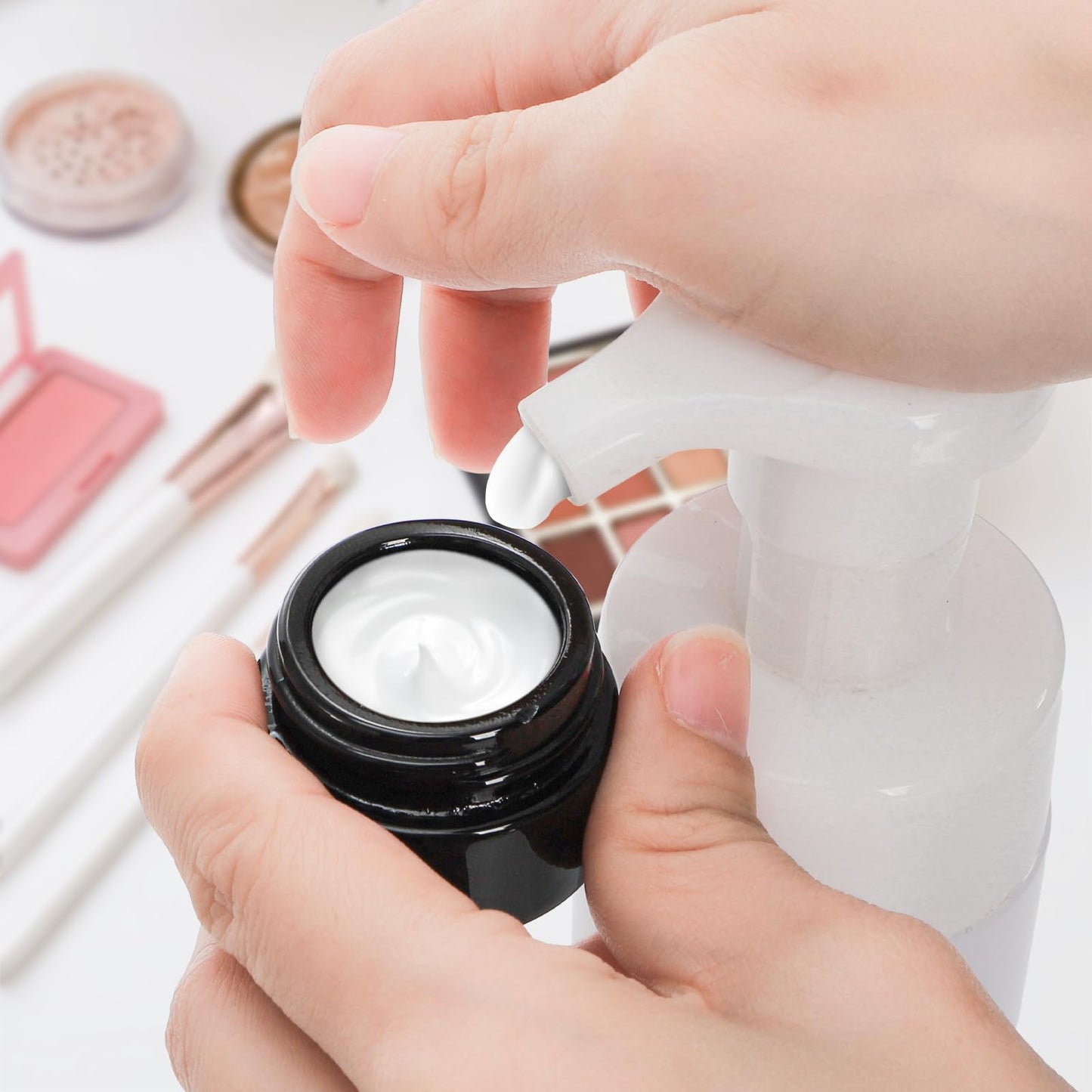 Nicunom 30 Pack 5ml Sample Containers with Lids, UV Protection 5g Thick Glass Jar, Airtight Mini Makeup Container, Refillable Cosmetic Jars Empty Travel Containers for Lotion, Essential Oil, Cream