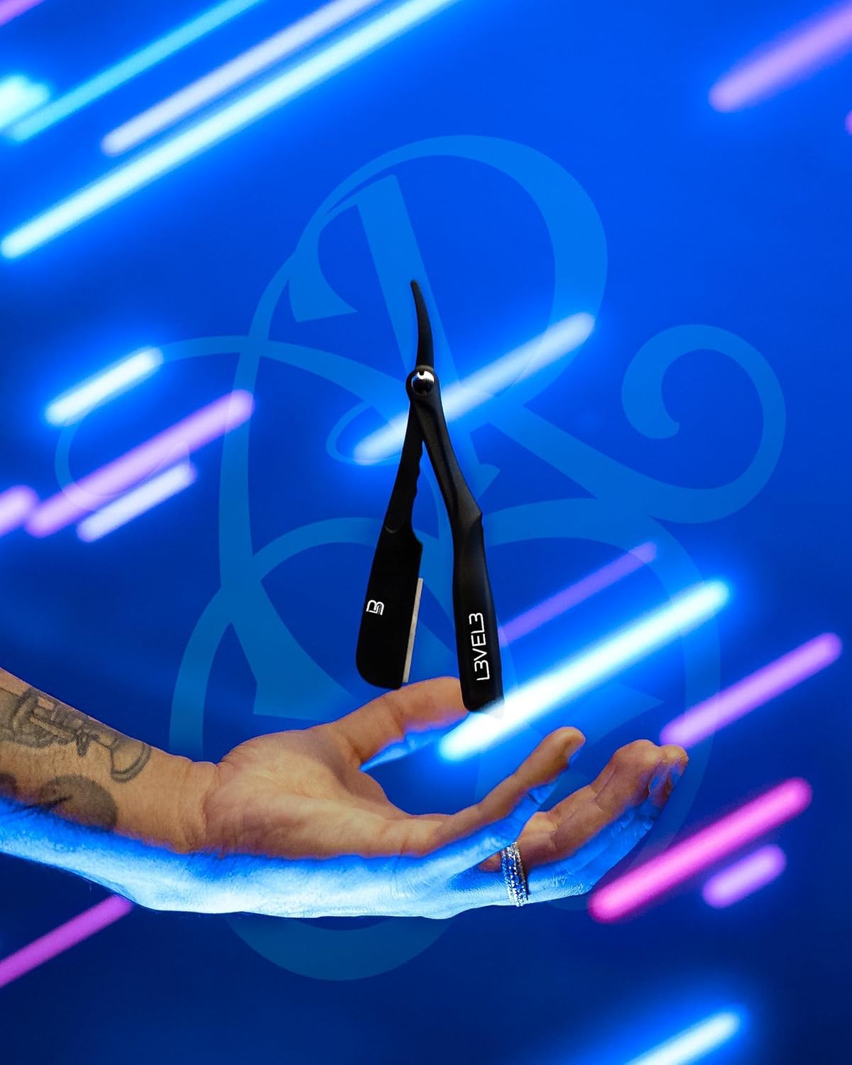Level 3 Milly Razor Holder - Professional Straight Razor Holder for Barbers - Easy Blade Change, Superior Grip & Control, Stainless Steel Shavette Razor Handle