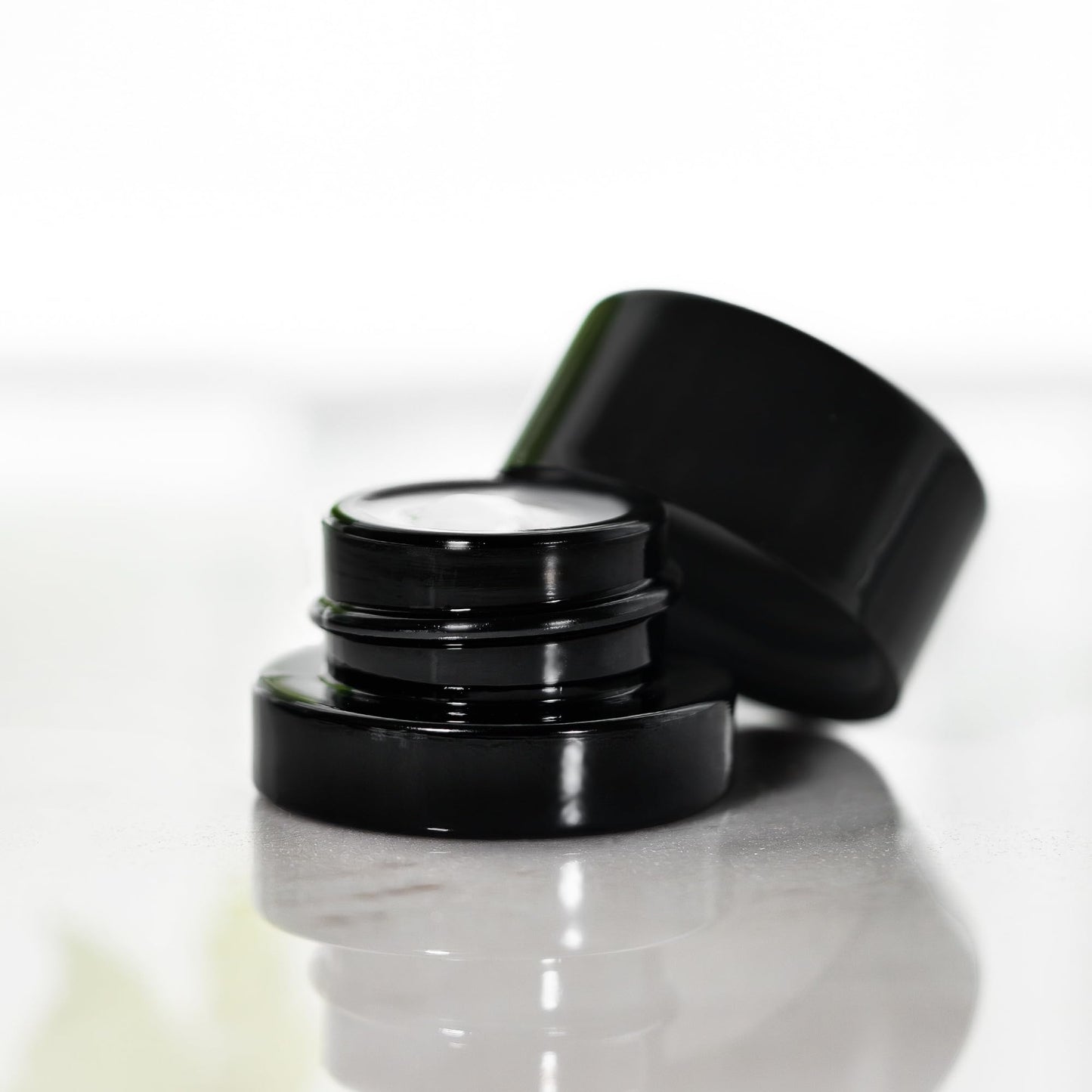 (200 Pack) 5ml Thick Black Glass Jars with Black Child Resistant Lids - UV Resistant - Storage for Oil, Lip Balm, Wax, Cosmetics - Mini Child Proof Container
