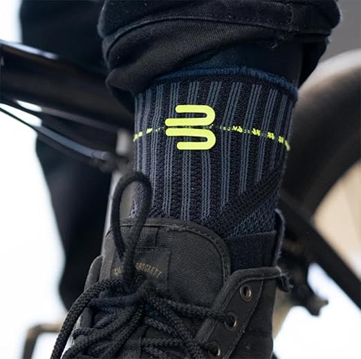 Bauerfeind Sports Ankle Support Dynamic - Ankle Compression Sleeve for Freedom of Movement - 3D AirKnit Fabric for Breathability - Premium Quality & Washable (XL, All Black)