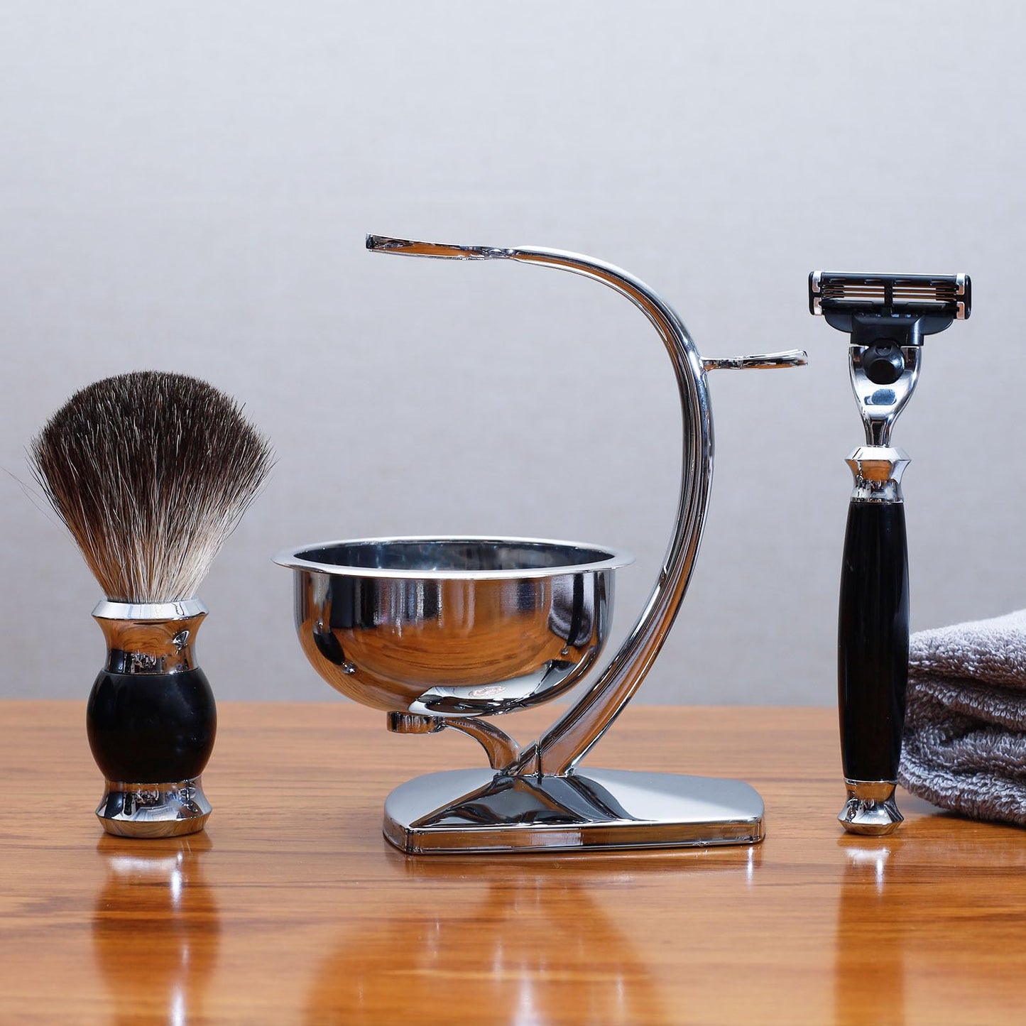 Magyfosia Men's Shaving Kit & Grooming Set,3-Layer Cartridge Shaving Razor,Badger Hair Shaving Brush,Stainless Steel Shaving Bowl and Stand Holder,Smooth,Precision,CLean Shaving Tools for Him