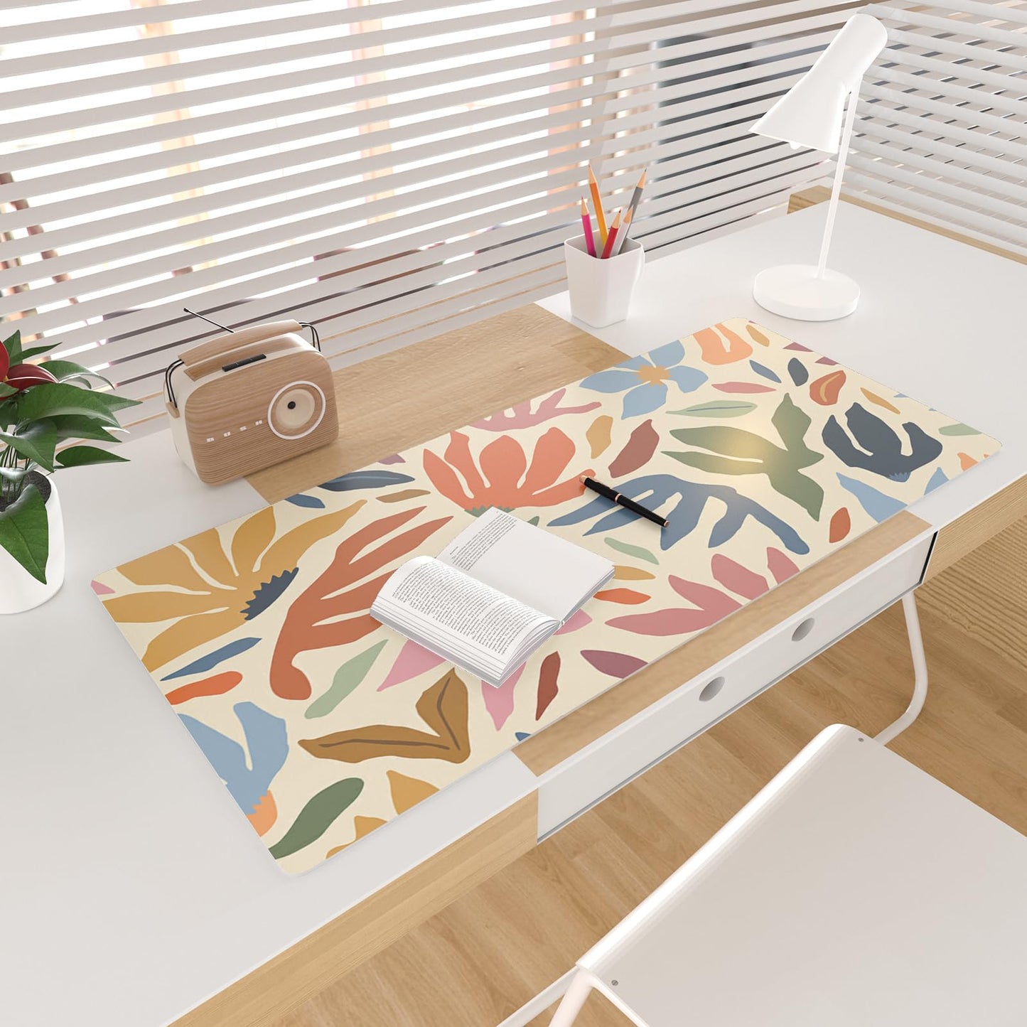 Colorful Star Abstract Floral Large Mouse Pad, Waterproof Office Desk Mat, Non-Slip Gaming Mouse Pad, XXL PC Laptop Protector Pads, PU Leather Desk Writing Pads for Office Home, 31.5" x 15.7"