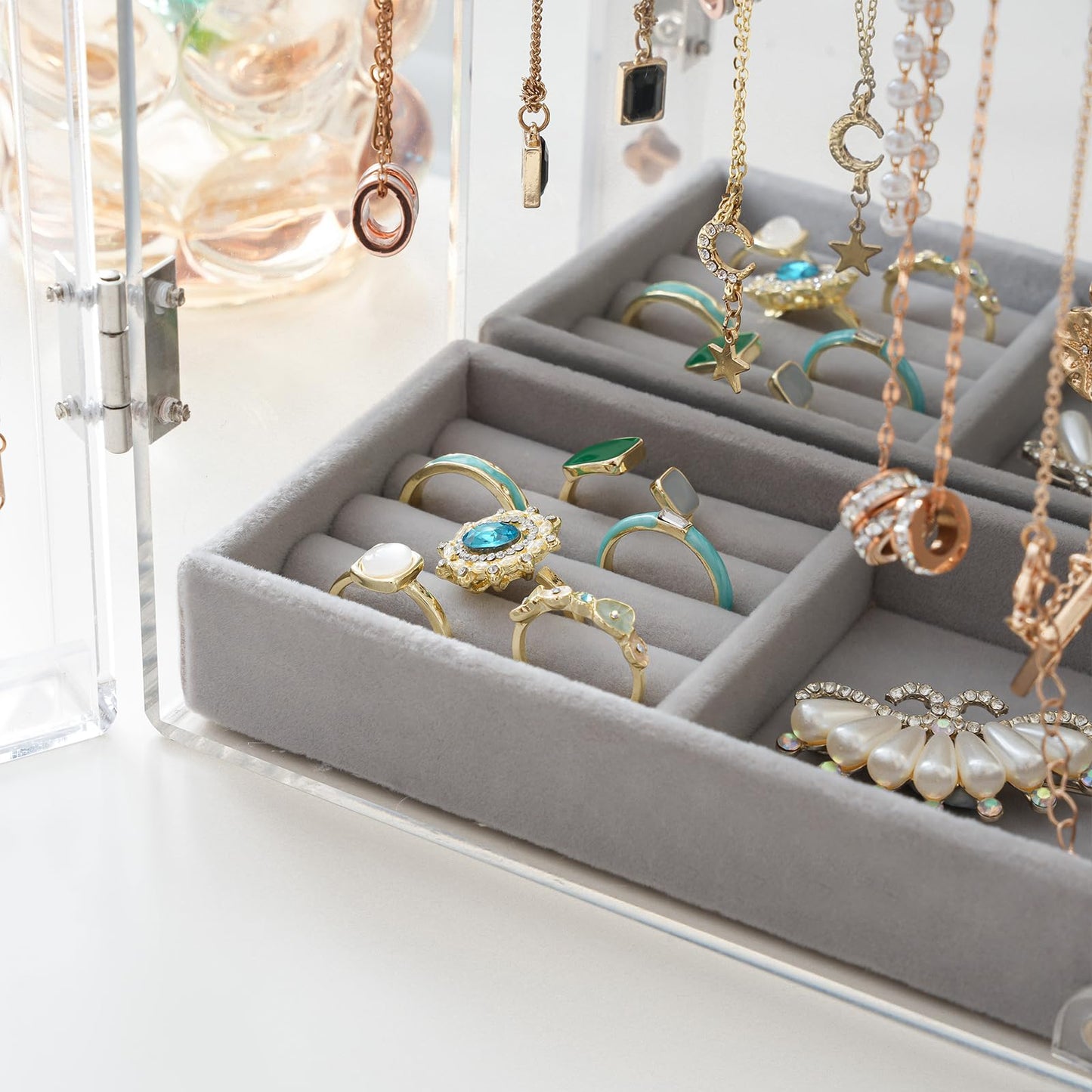 Lolalet Necklace Holder Organizer, Acrylic Jewelry Organizer with 24 Hooks, Rotating Clear Necklaces Display Box with Built-in Mirror, Dust-proof Jewelry Storage Case with Velvet Tray -Clearmirror
