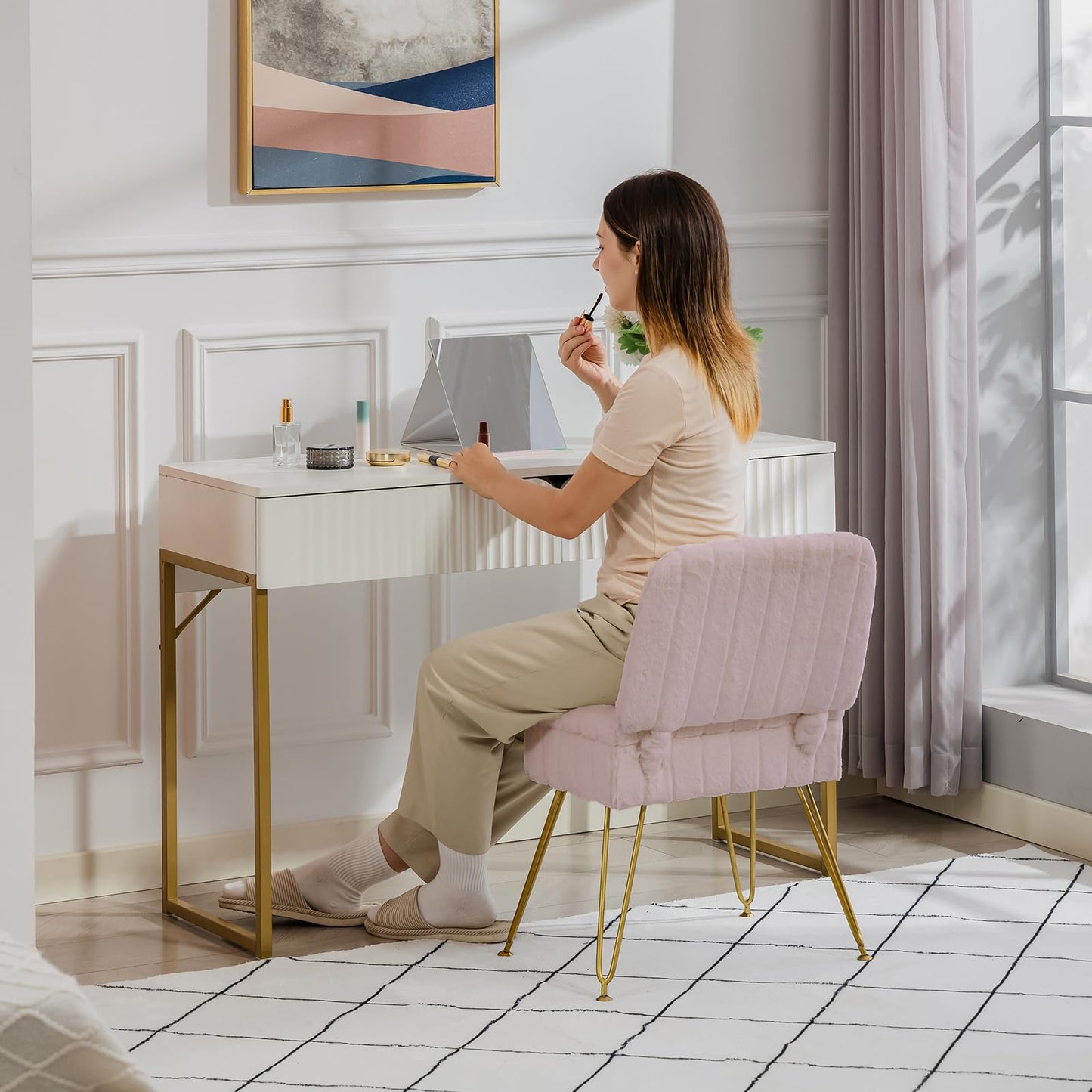 Manyday Vanity Chair with Storage, Comfy Ottoman with Folding Back, Faux Fur Vanity Stool with 4 Metal Legs for Make Up, Furry Padded Seat with Anti-Slip Feet for Bedroom Dressing Room