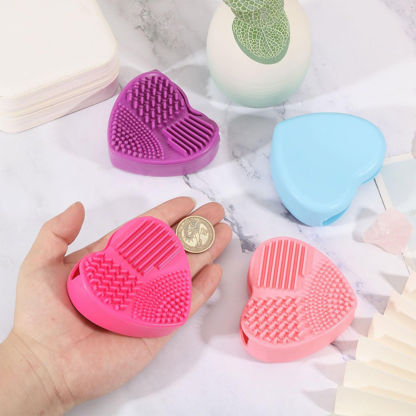 FREEBLOSS 4PCS Quilter Mat Cleaning Pad Heart Shaped Makeup Brush Cleaning Pad for Brushes, Silicone Cleaner Pads Rose Pink, Blue, Pink, Purple 3.2" x 3" x 1"