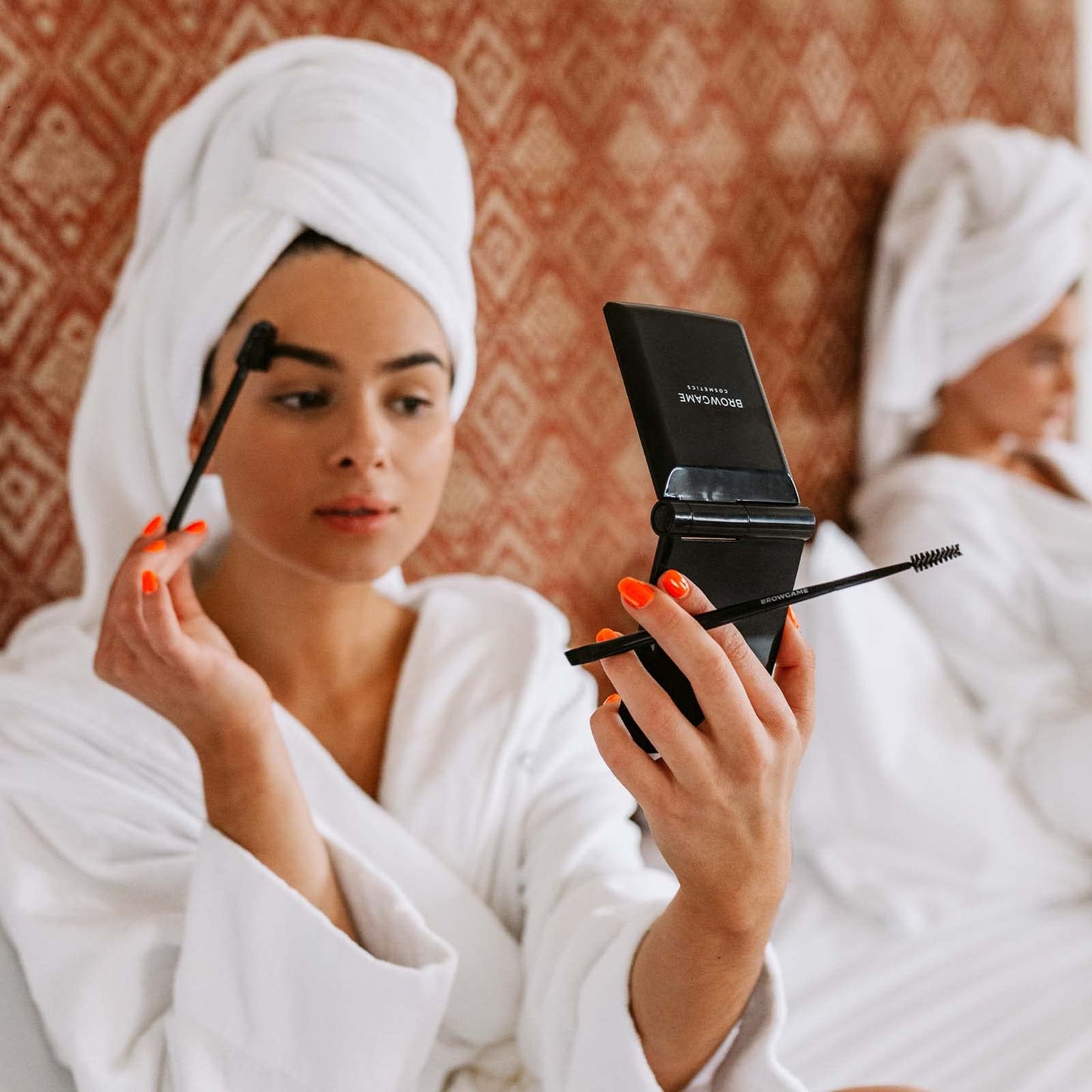 Browgame Signature LED Pocket Mirror - Foldable, Portable LED Light Mirror For On-The-Go Makeup, Skincare And Tweezing - Crystal Clear Magnification - Your New Favorite Travel Size Mirror - 1 Pc