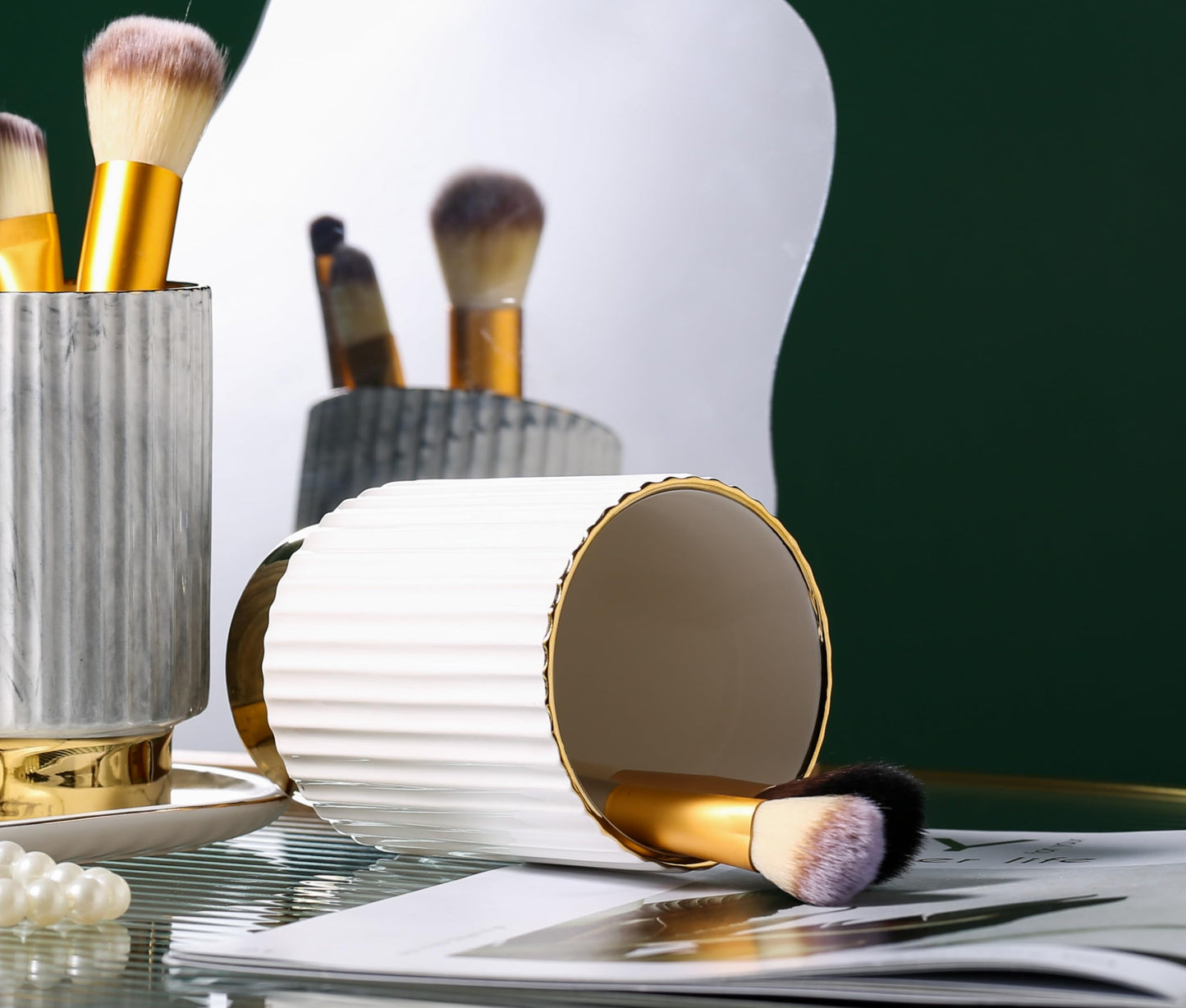 IEEK Makeup Brush holder Organizer,Glass Cosmetic Makeup Brush Cup Ceramics Brushes Storage Holder,White and Gold Modern Make Up Brush Cup Pen Pencil Holder Striped Vase