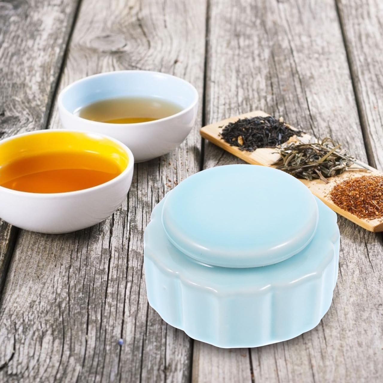 VOSAREA Porcelain Mini Jar Mini Cute Ceramic Bottle Canister Portable Travel Loose Tea Pot Jar Contanier with Lid for Storage Spices Powder Cream Lotion