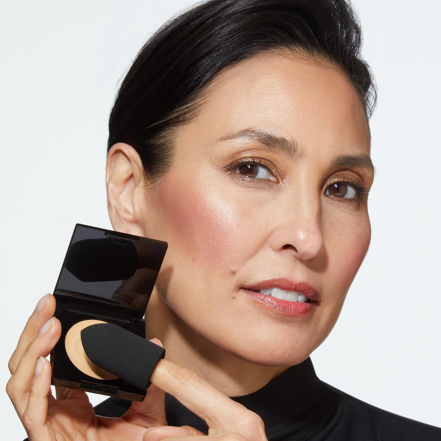 LAURA GELLER NEW YORK Precision Blending Sponge for Face Makeup - Mini Finger Sponge - Angled