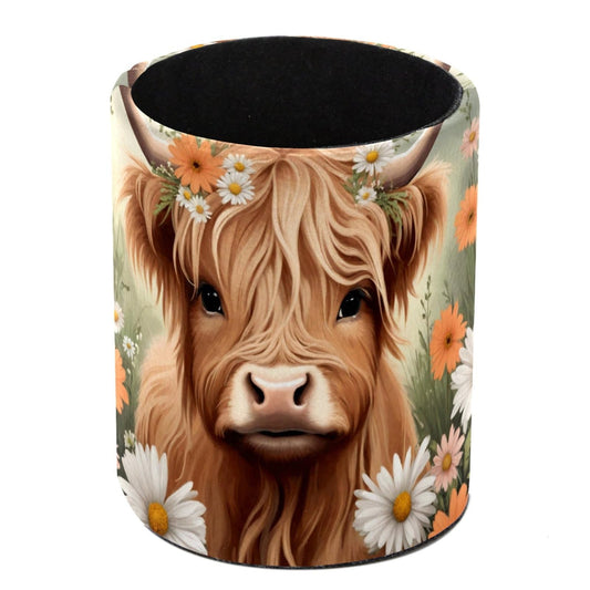 BDFFGOIRTJ Leather Pen Holder for Desk, Highland Cow Daisies Pencil Organizer Makeup Brush Cup Holders Pen Storage for Office Home