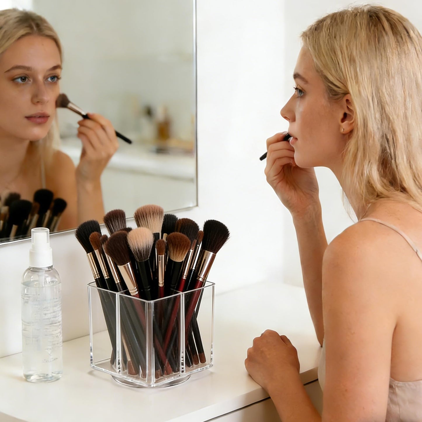 HALAGAS Acrylic Makeup Brush Holder, Clear Rotating Makeup Brush Holder Organizer with 4 Slots, Square Makeup Brush Cup for Vanity Desk Countertop Bathroom