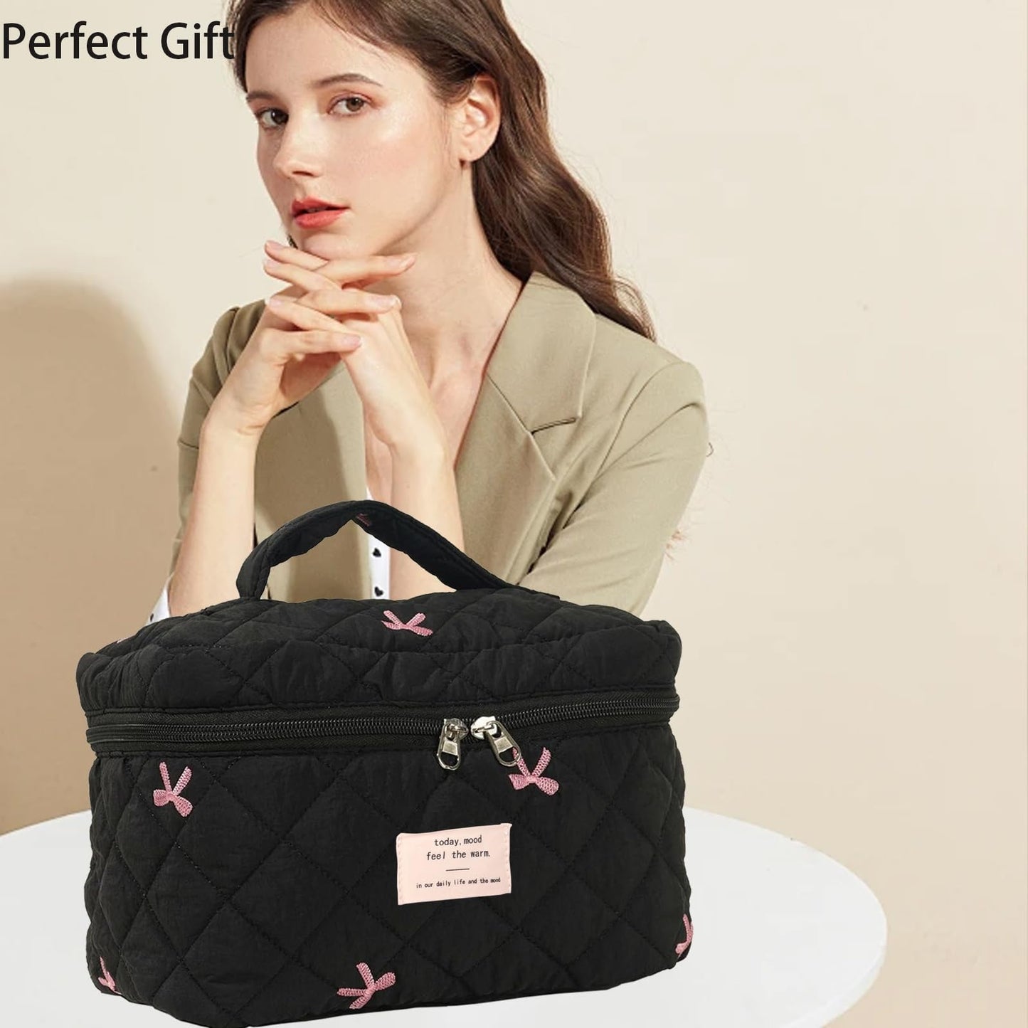 AMULOKRU Large Makeup Bag, Cute Cosmetic Bags for Women, Floral Quilted Makeup Bag, Coquette Aesthetic Toiletry Bag,Travel Makeup Organizer Bags-Black