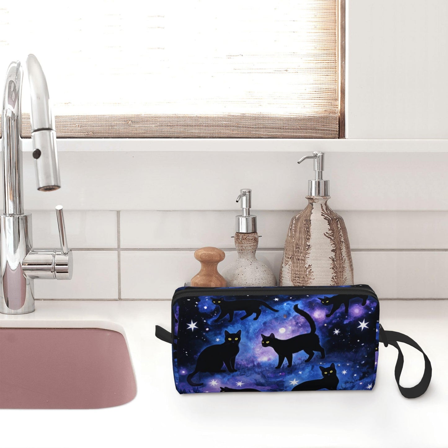 OLUSENMO Black Cats Galaxy Stars Makeup Bag for Women - Durable 600D Oxford Fabric Cosmetic Organizer,Compact Travel Pouch with Handle for Gym & Daily Use