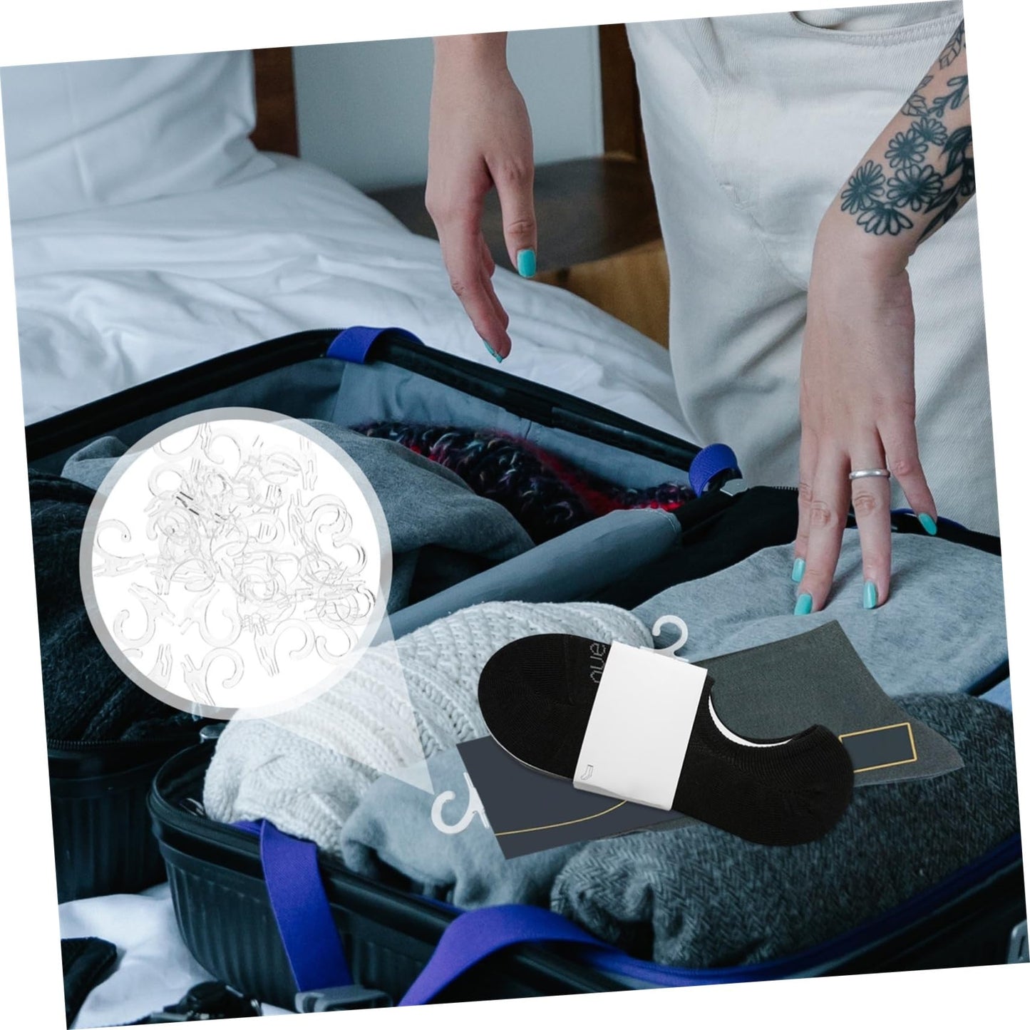MAGICLULU Transparent Sock Display Hooks 0.98 Inch Clear Plastic Retail Hangers for Socks and Small Item Hanging Lightweight Packaging Hooks for Home and Store Use Pack of 300