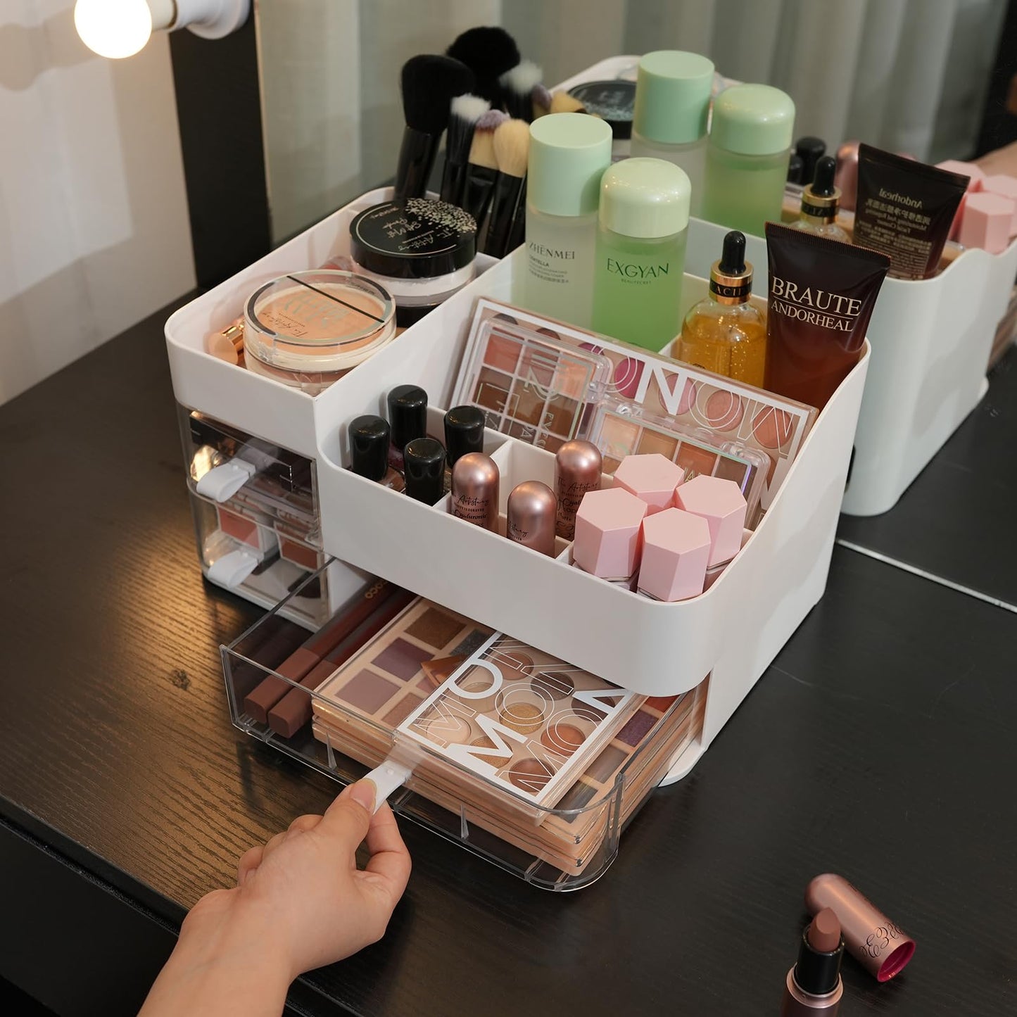 KLGO Makeup Organizer and Storage Cosmetic Display Case With 3 Clear Drawers Skincare Organizer for Bathroom Make Up Stand for Vanity Lipsticks, Jewelry, Nail Care, Eyeshadow, Skincare