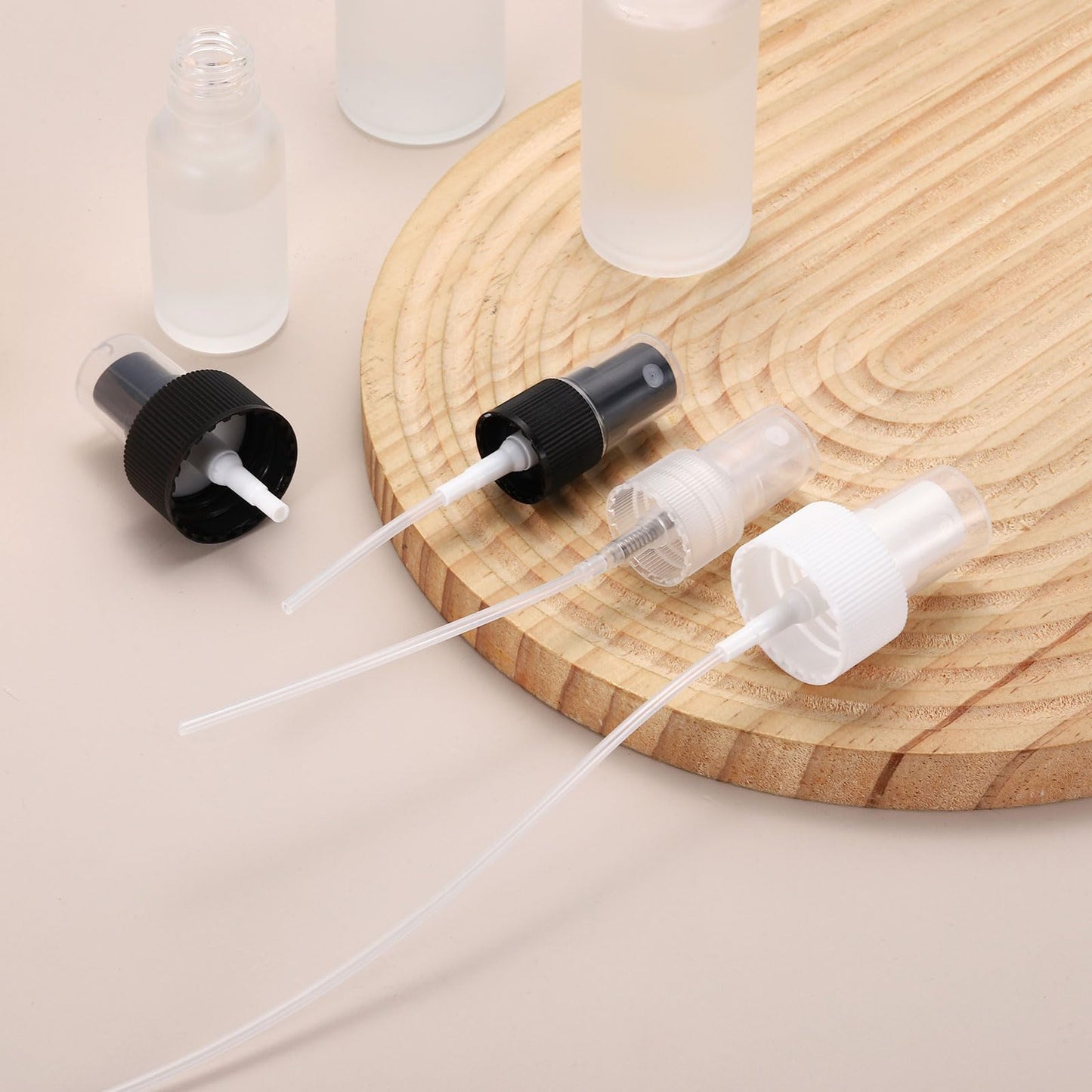 uxcell 24 Pcs Black/White Spray Top, 24/410 Fine Mist Sprayer Reusable Replacement Spray Bottle Pump Stripe Plastic Top for Cosmetic Perfume and Body Sprays Bottle
