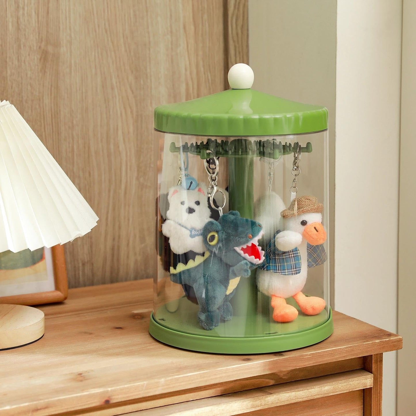 Rotating Clear Display Case for 5.9-6.7 Plush Dolls, Collectible Toy, Action Figures, Transparent Dust-Proof Protective Storage Box with Cover, Stackable, Green
