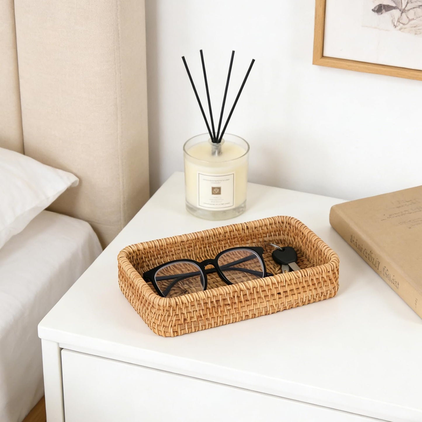 Small Rattan Serving Tray, Natural Wicker Decorative Tray Handwoven for Keys Trinkets Rings Cosmetics, Decorative Jewelry Perfume Tray for Coffee Table Entryway Living Room(8.2" × 4.3")