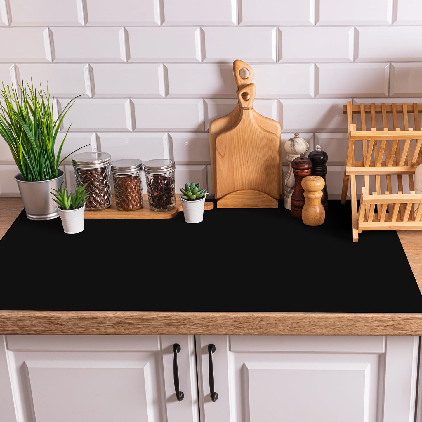 Hushee 2 Pack Extra Large Silicone Mat Place Mats Table Protector Craft Heat Resistant Mat for Kitchen, Painting(Black,24 x 36 Inches)