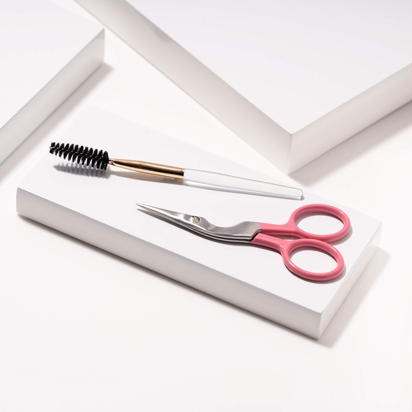 Tweezerman Exclusive Tea Rose Eyebrow Shaping Scissors and Brush Set