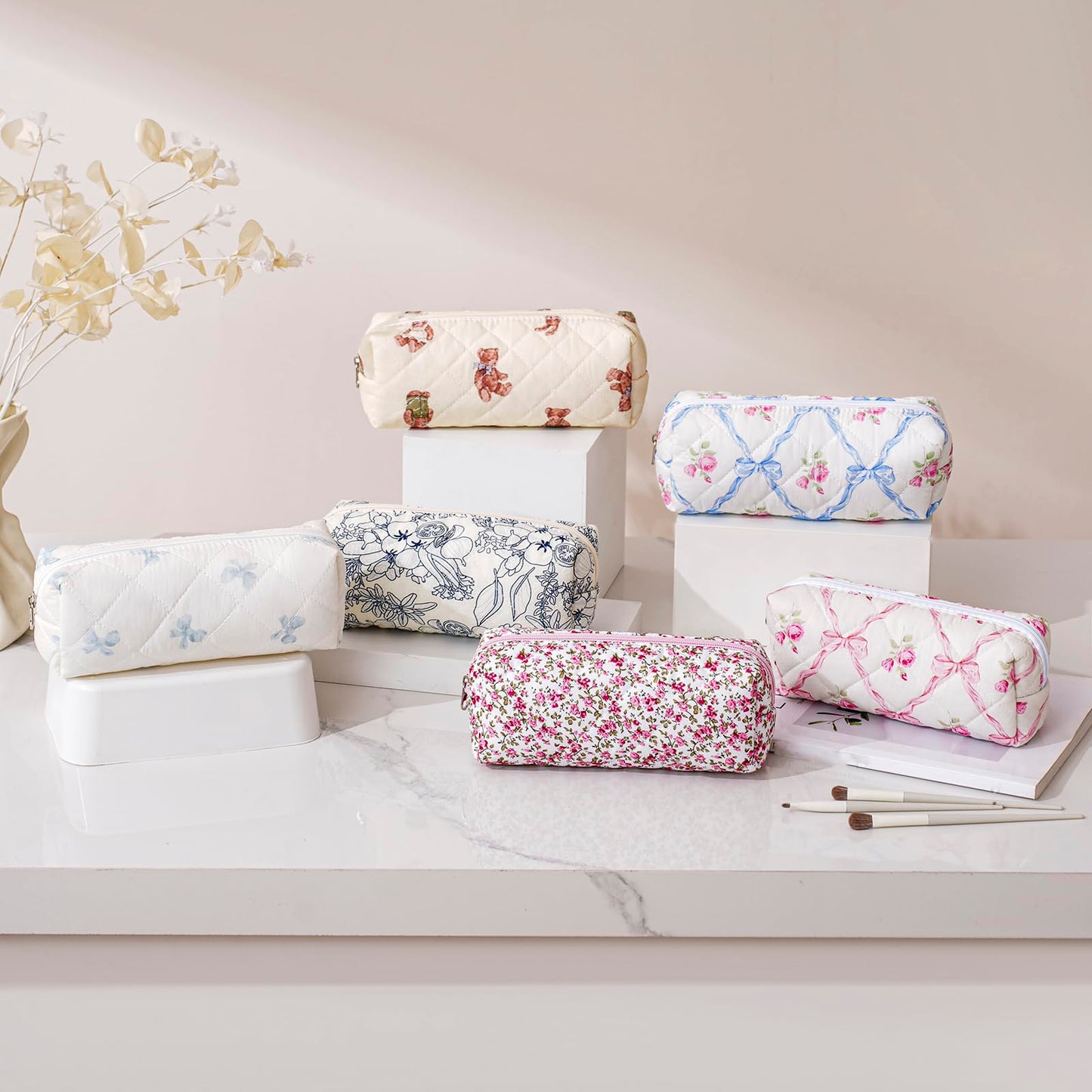 HHQQWZ Cute Floral Cotton Makeup Brush Cosmetic Bag for Women, Travel Quilted Zipper Make Up Bag, Flowers Toiletry Organizer Case Kawaii Makeup Cosmetic Travel Cloth Pouch (Blue+Navy Blue)