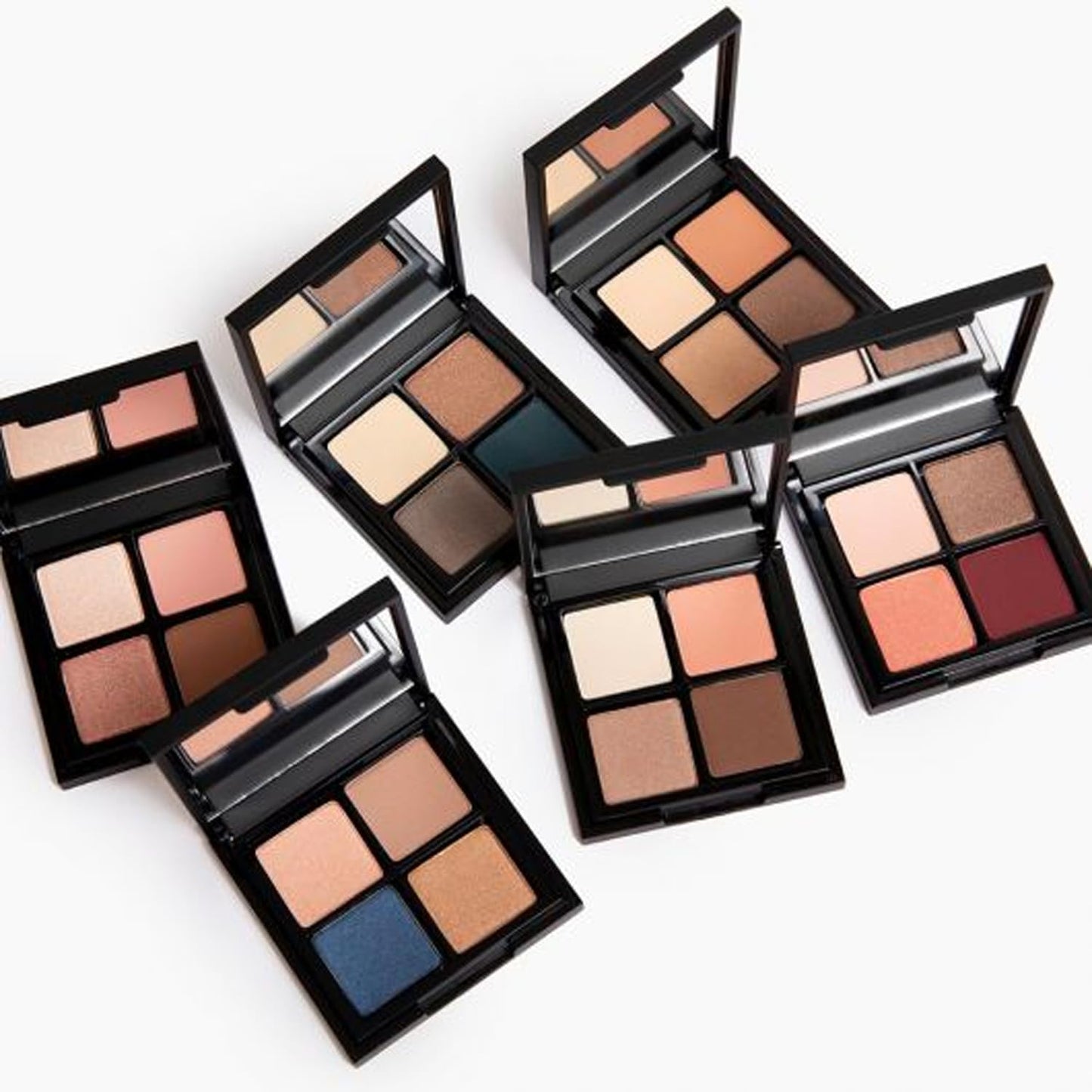 Glo Skin Beauty Eye Shadow Quad | Four Expertly Matched Shades for A Custom Eye Statement, (Bon Voyage)